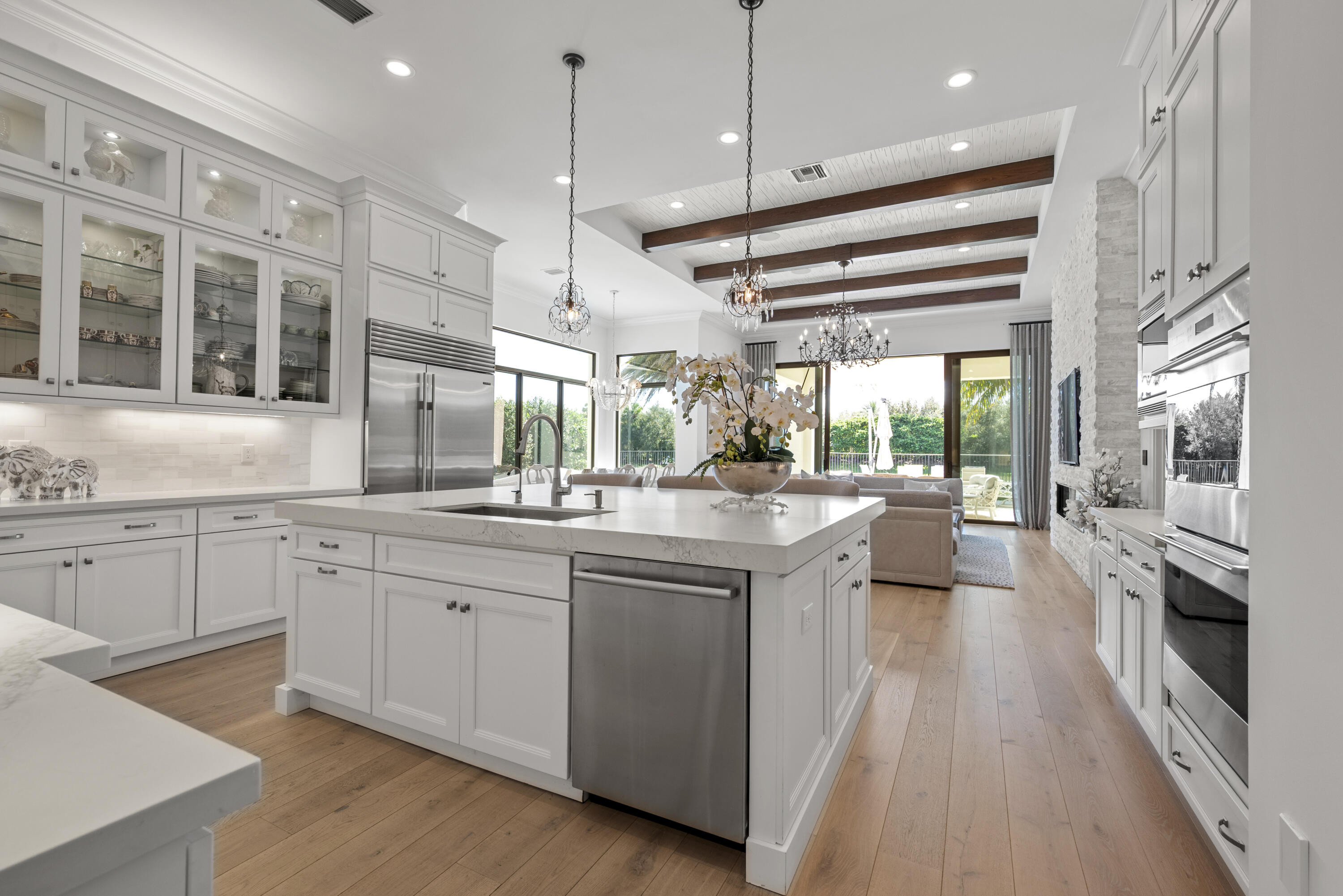 9618 Labelle Court
