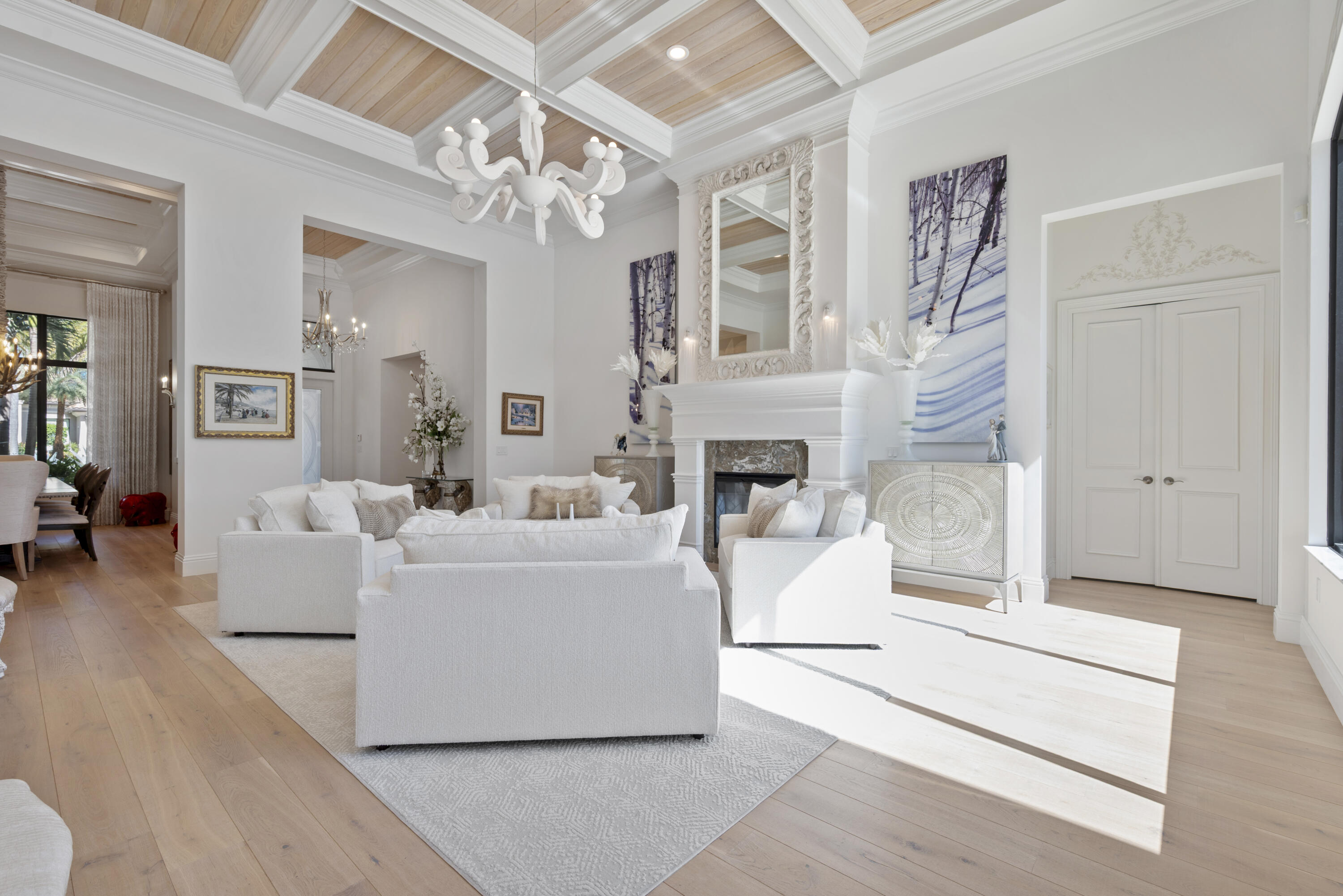 9618 Labelle Court