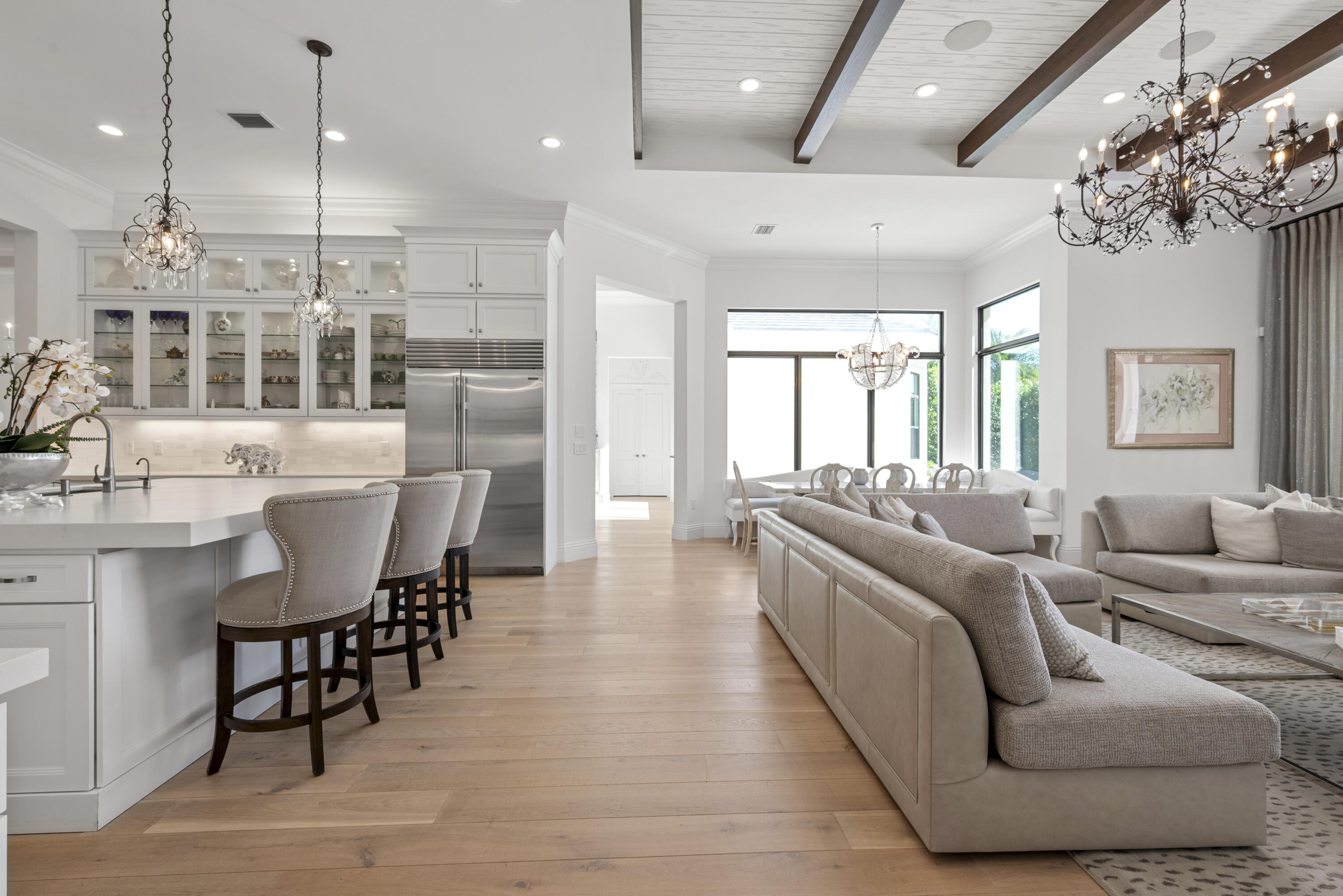 9618 Labelle Court