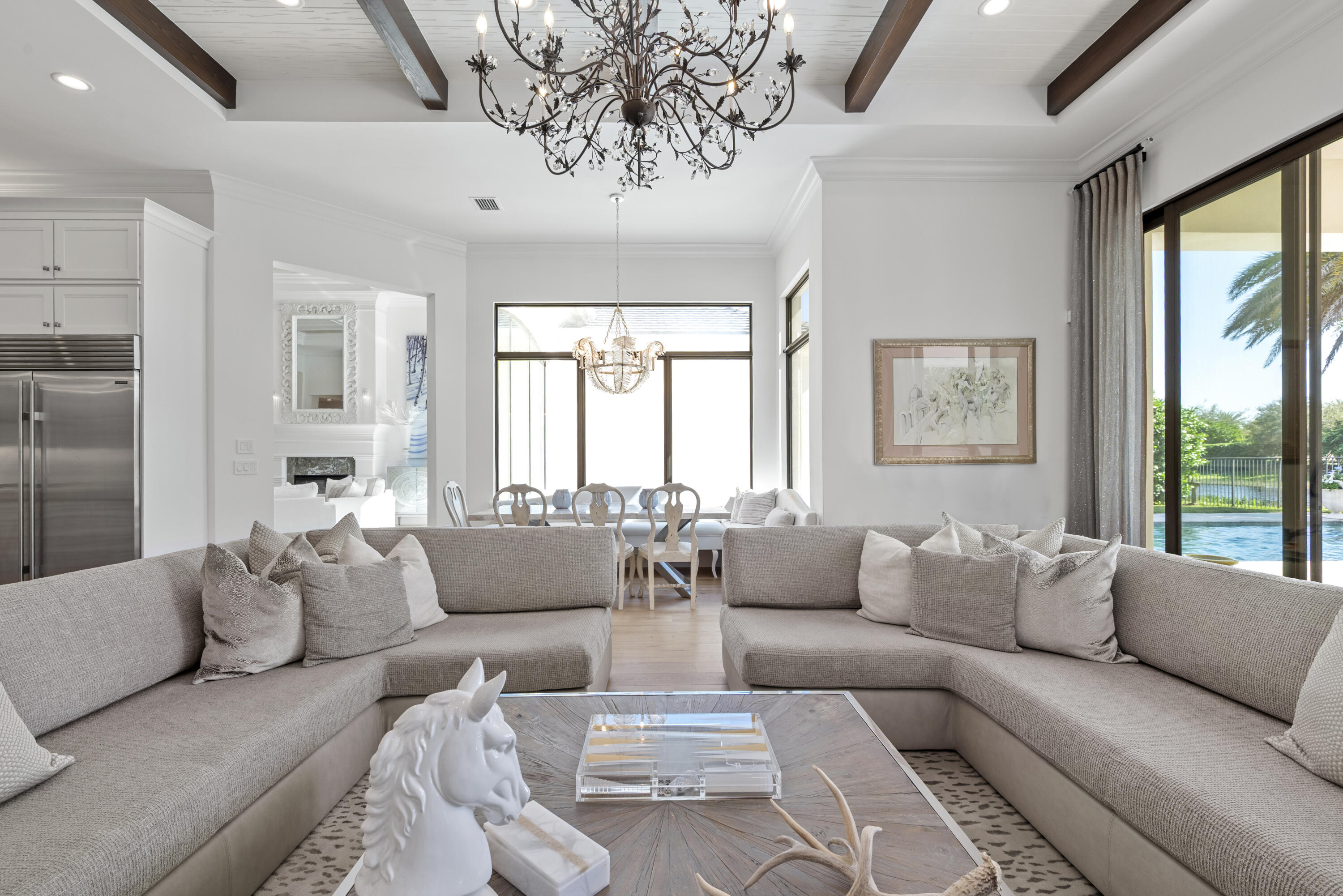 9618 Labelle Court