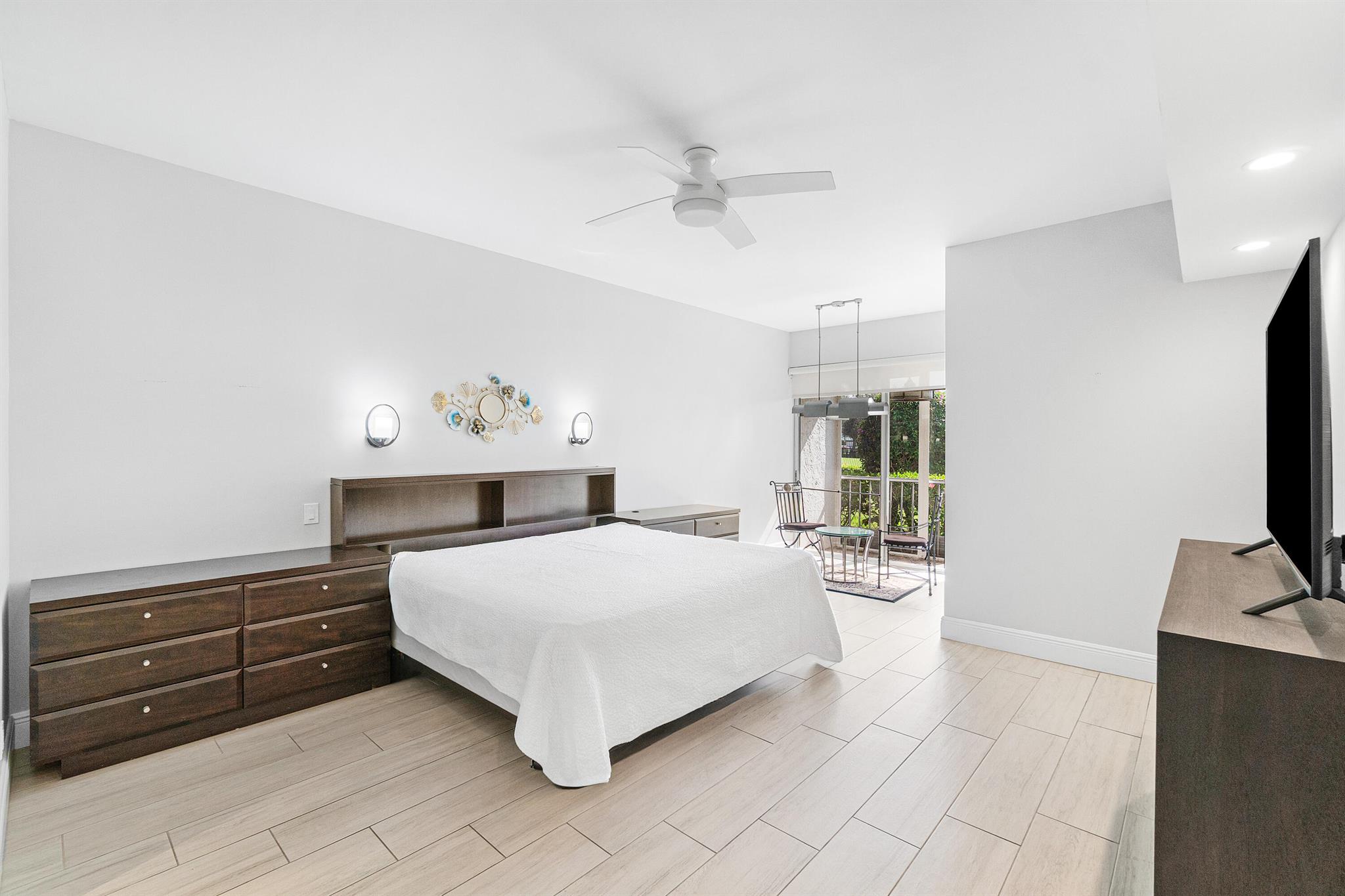 5166 Lake Catalina Drive C