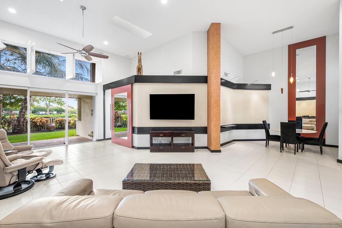 6220 San Michel Way, Delray Beach