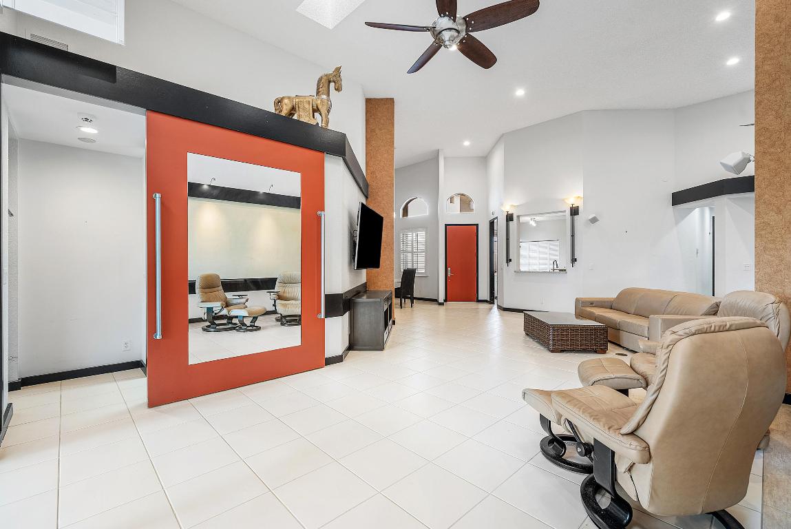 6220 San Michel Way, Delray Beach