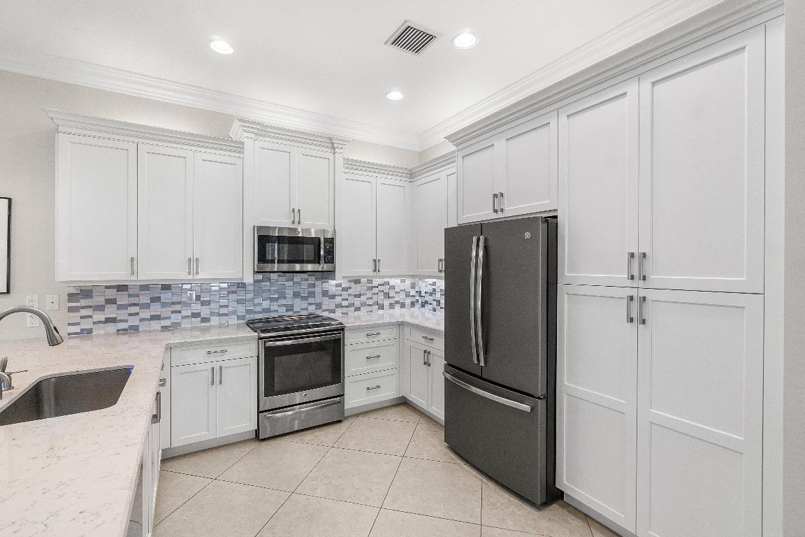 12590 Bonnington Range Drive