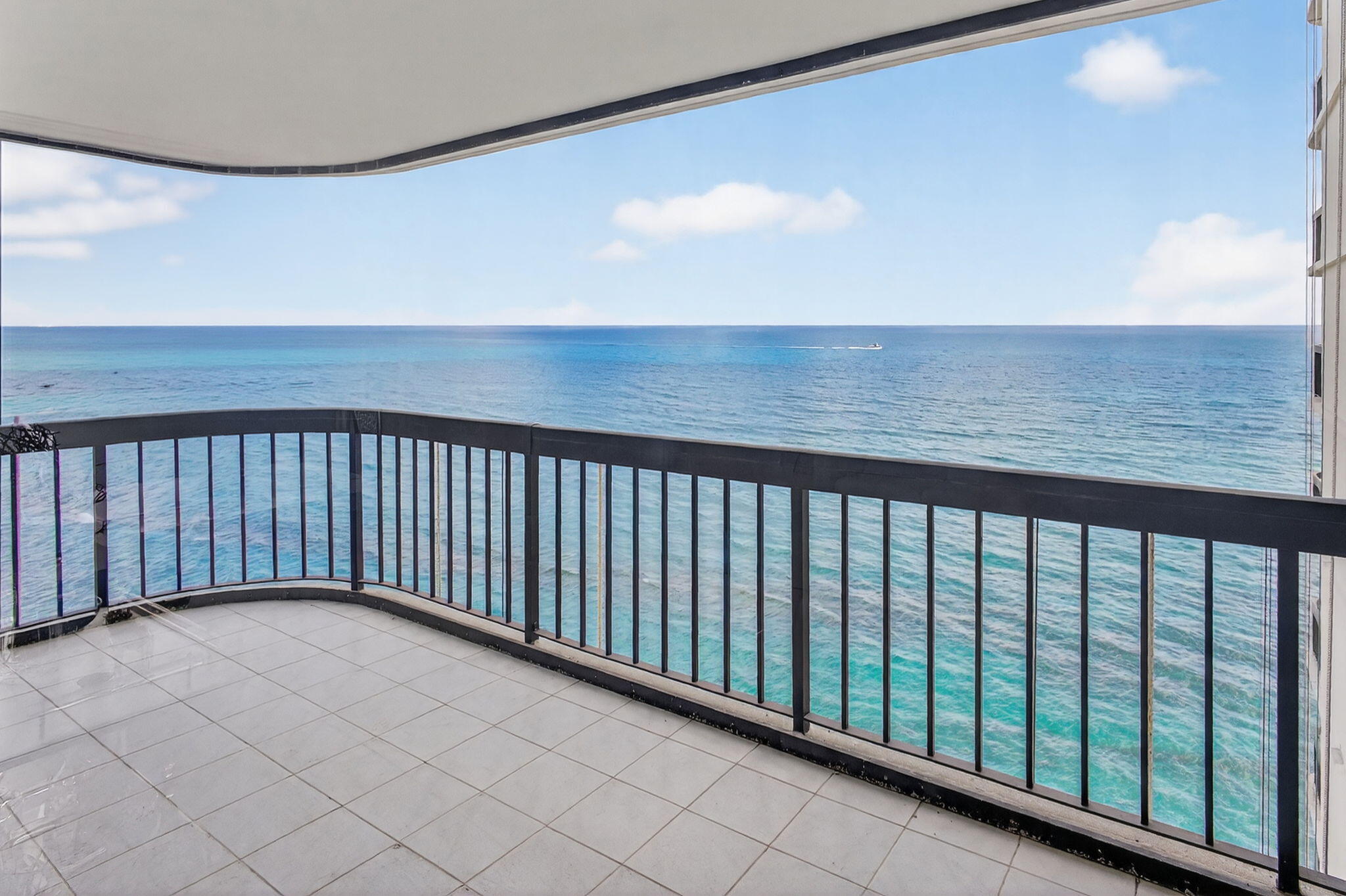 5380 N Ocean Drive 12e