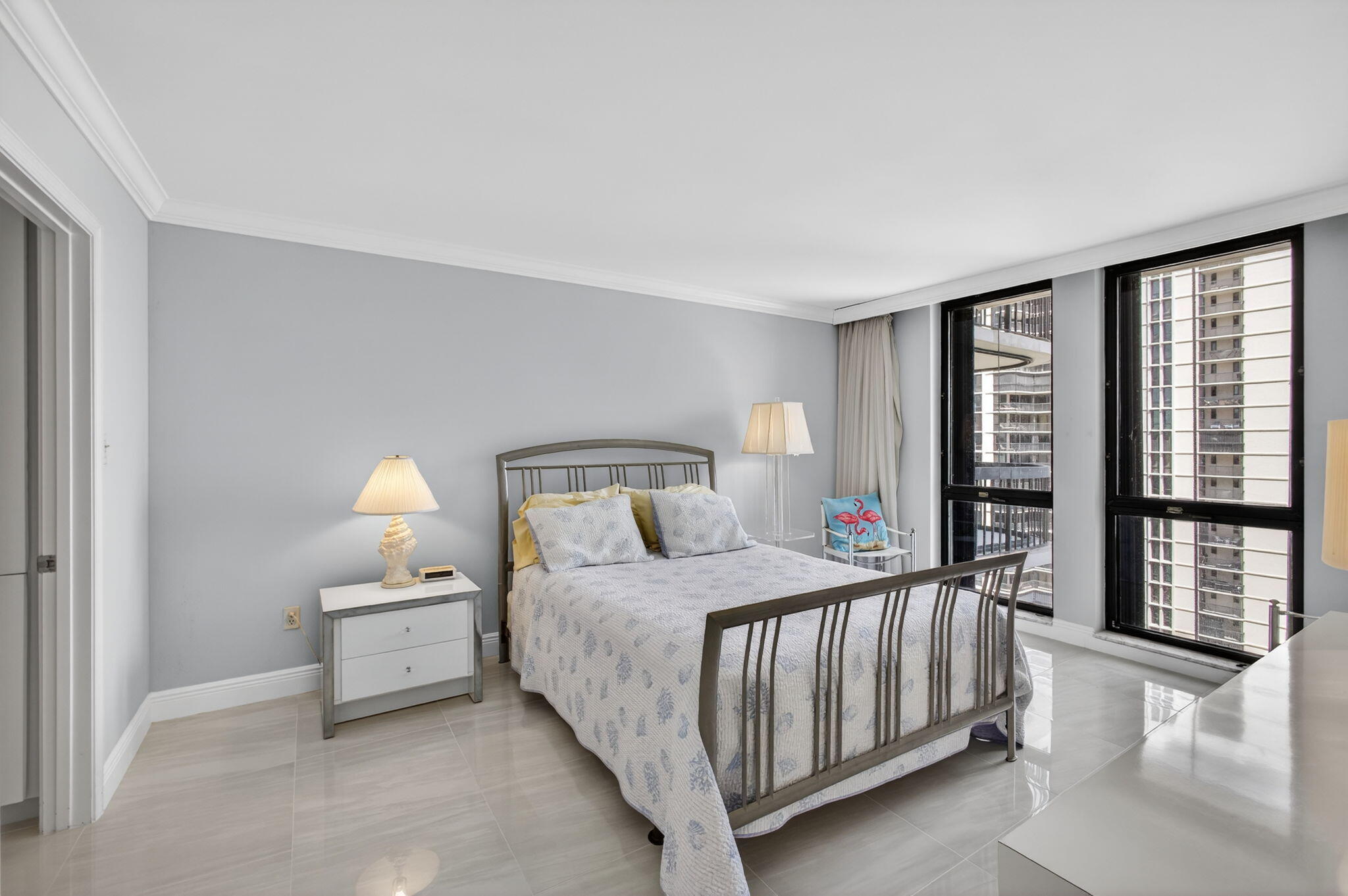 5380 N Ocean Drive 12e