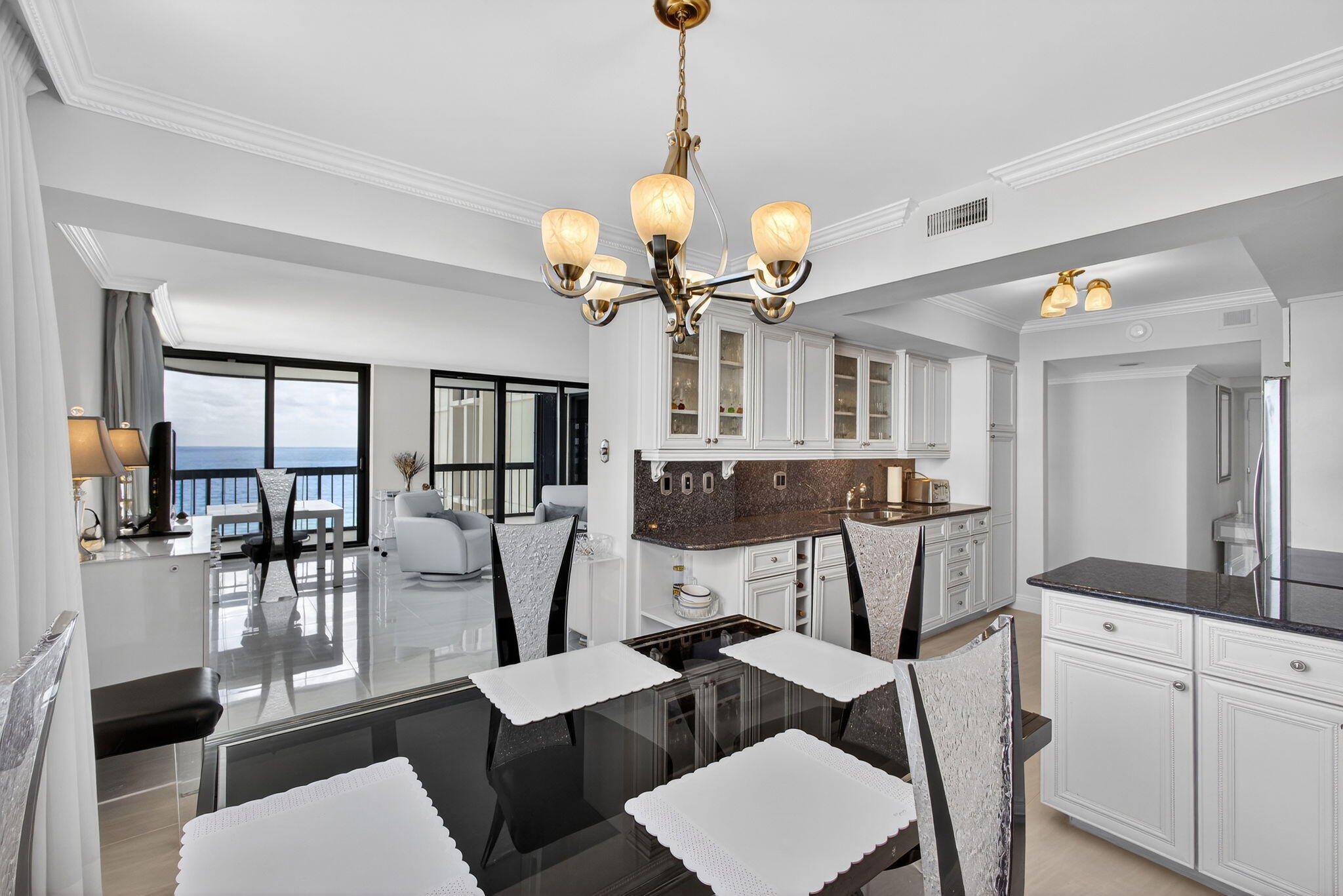 5380 N Ocean Drive 12e