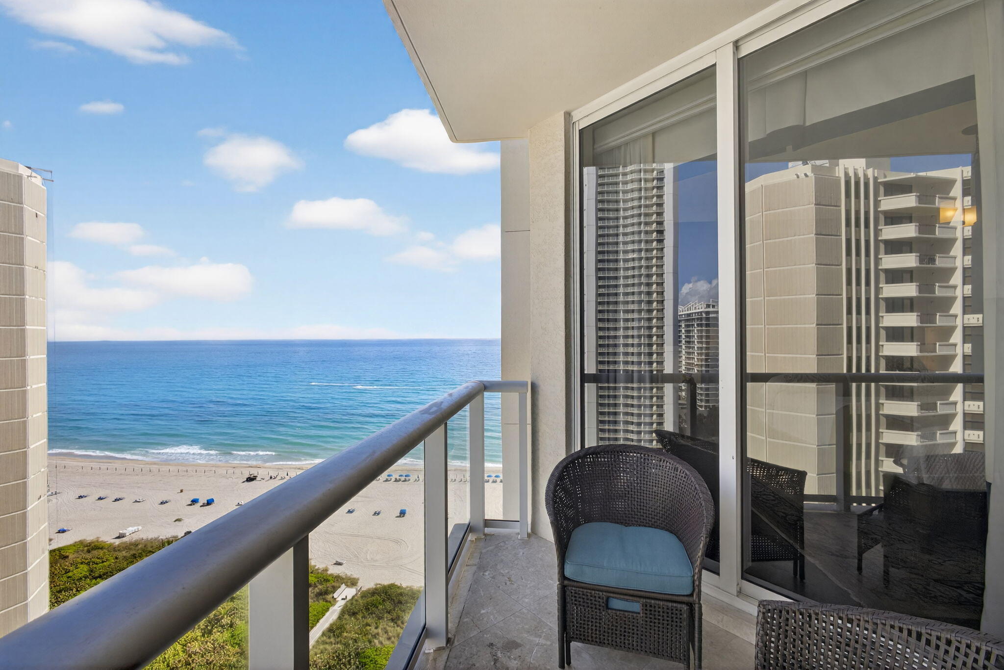 2700 N Ocean Drive 1401a