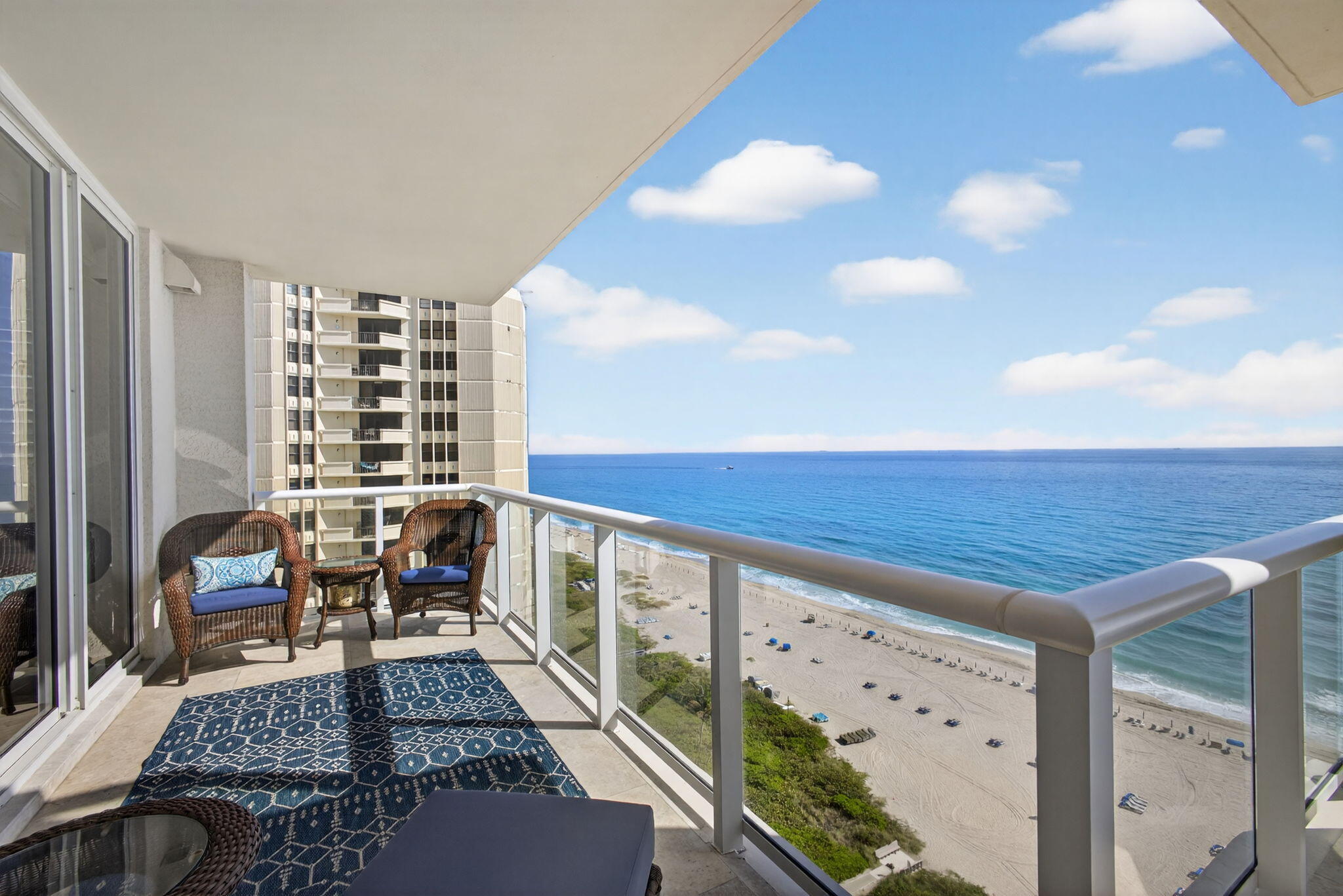 2700 N Ocean Drive 1401a