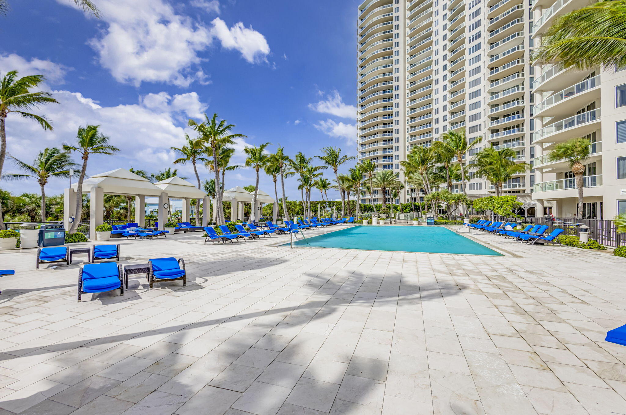 2700 N Ocean Drive 1401a