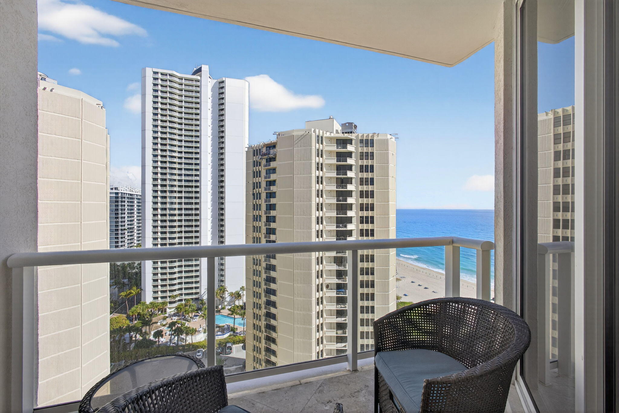 2700 N Ocean Drive 1401a
