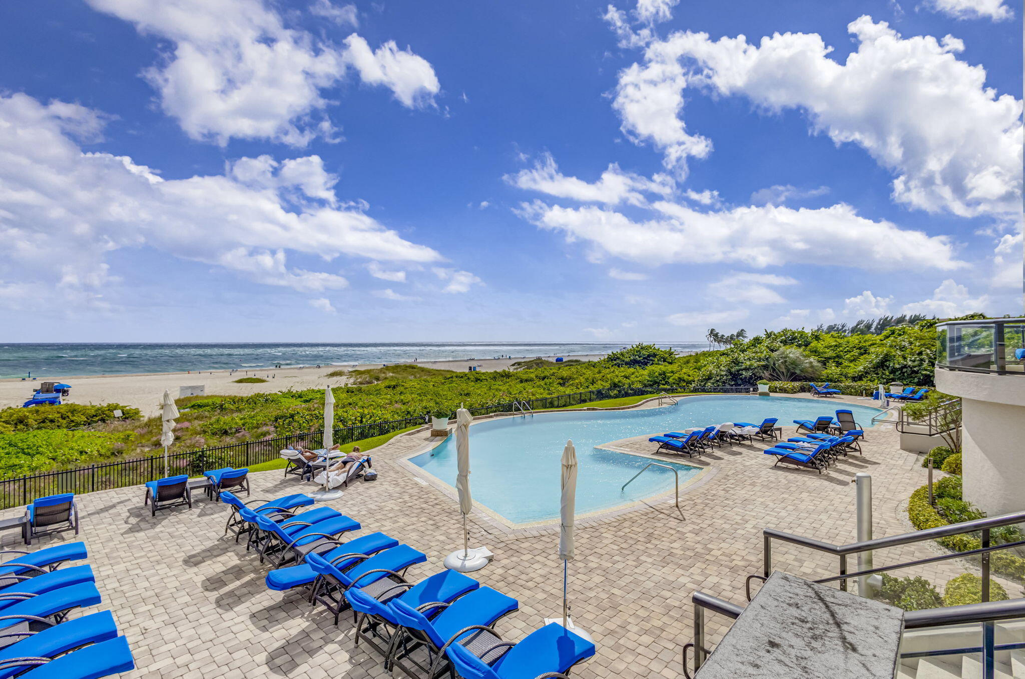 2700 N Ocean Drive 1401a