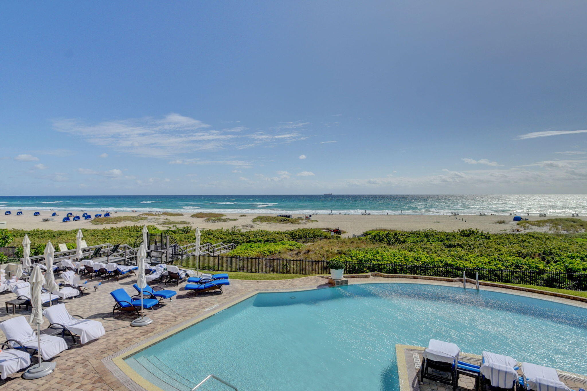2700 N Ocean Drive 1401a