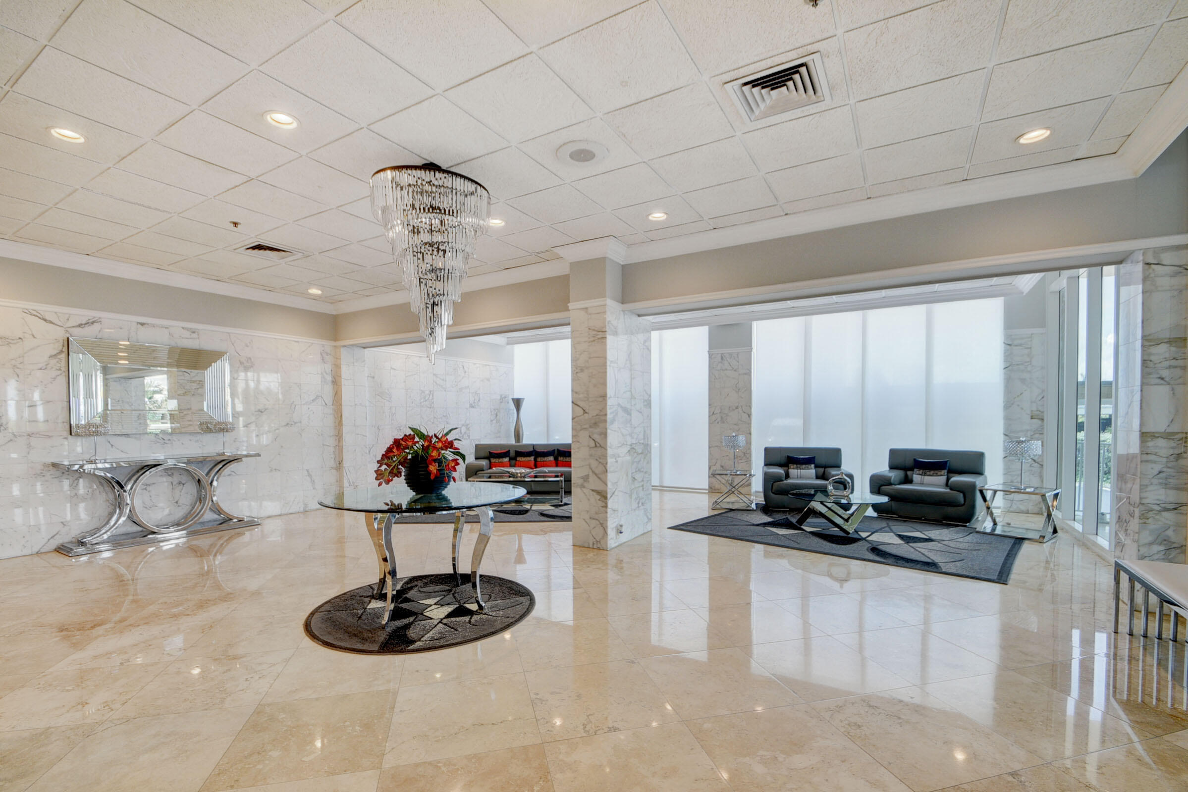 5440 N Ocean Drive 202