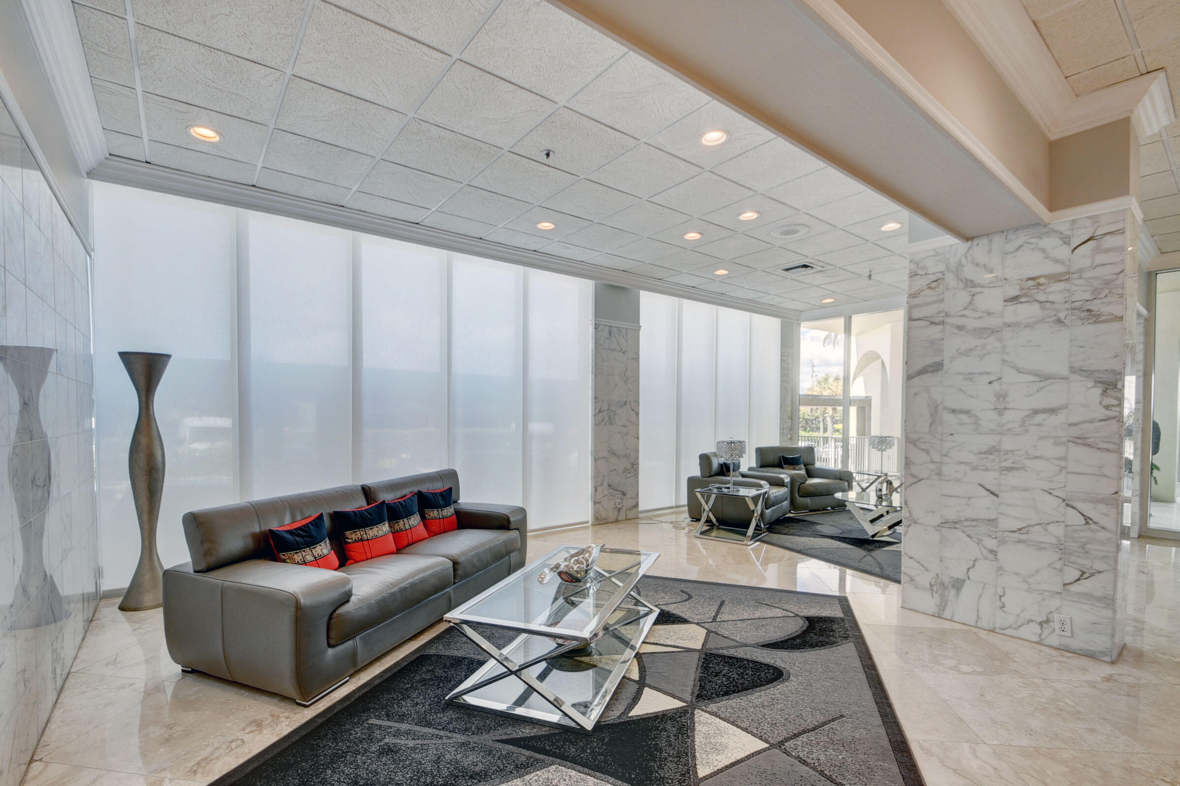 5440 N Ocean Drive 202