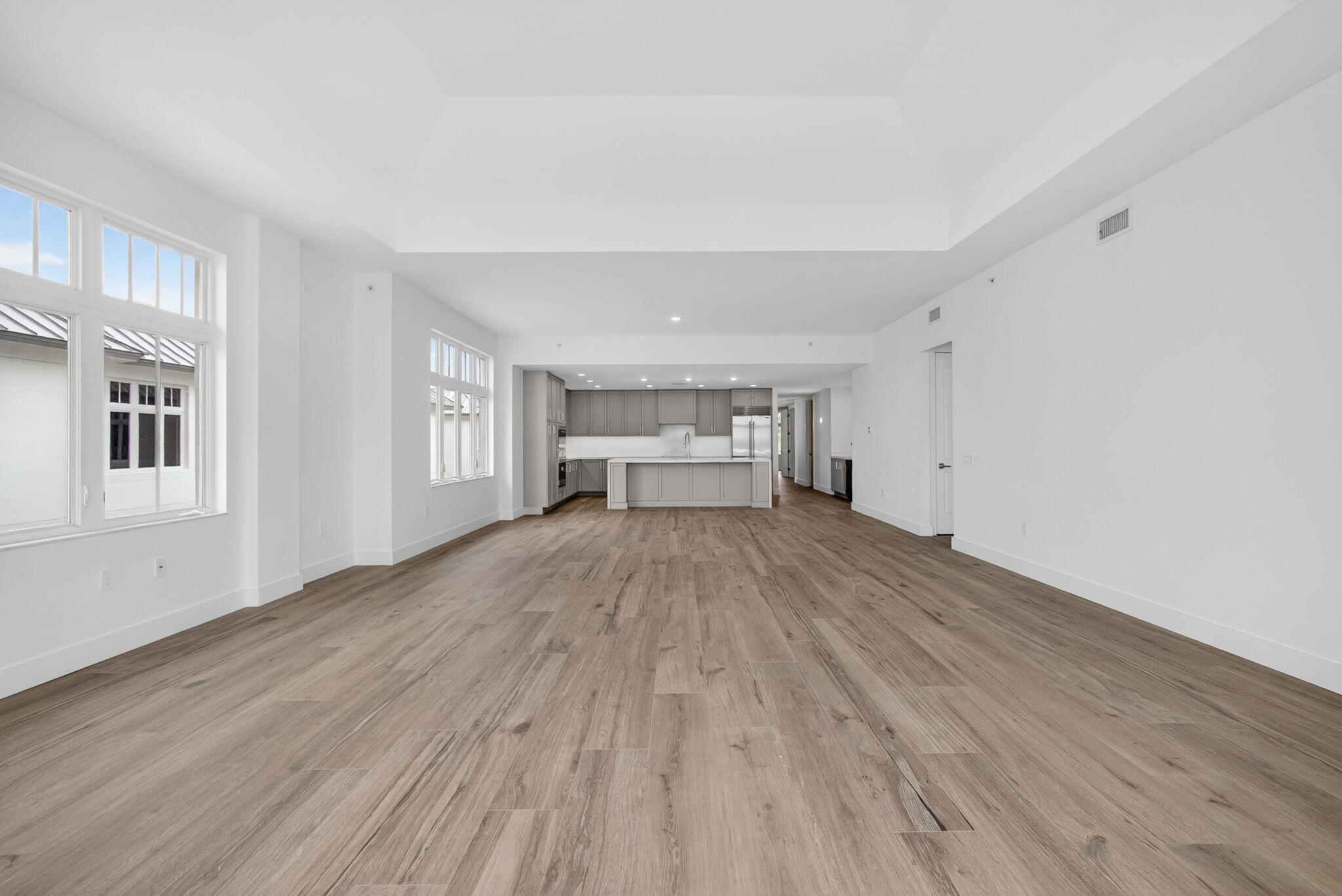 176 Lake Drive 1-302