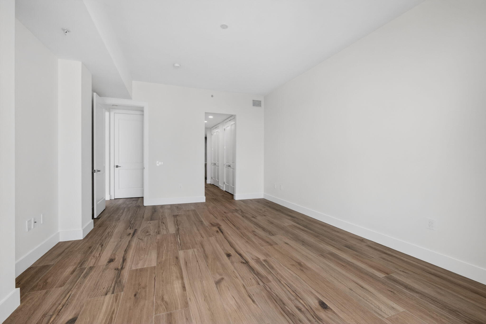 176 Lake Drive 1-302