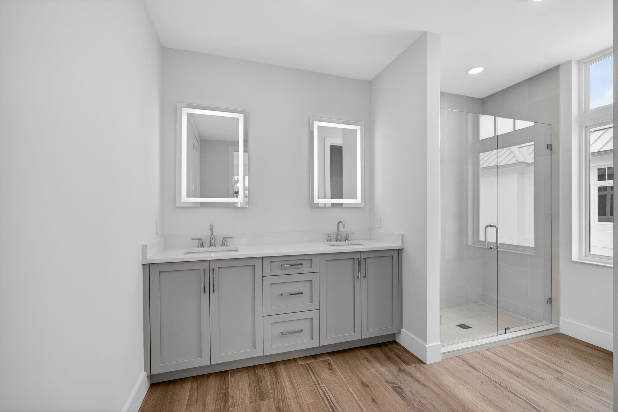 176 Lake Drive 1-302