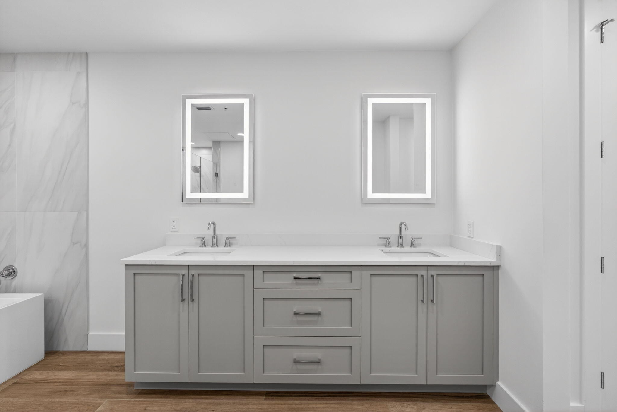 176 Lake Drive 1-302