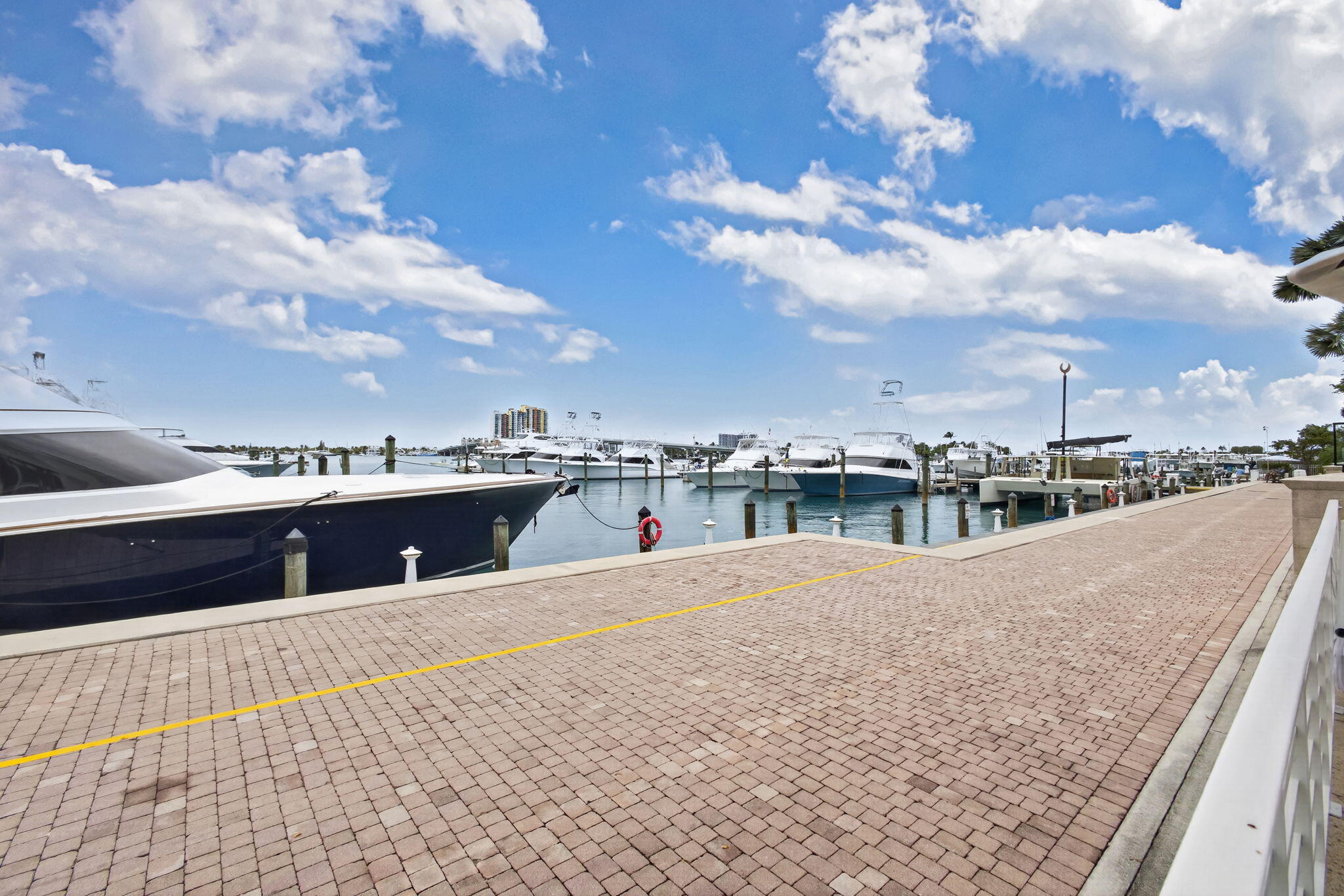 176 Lake Drive 1-302