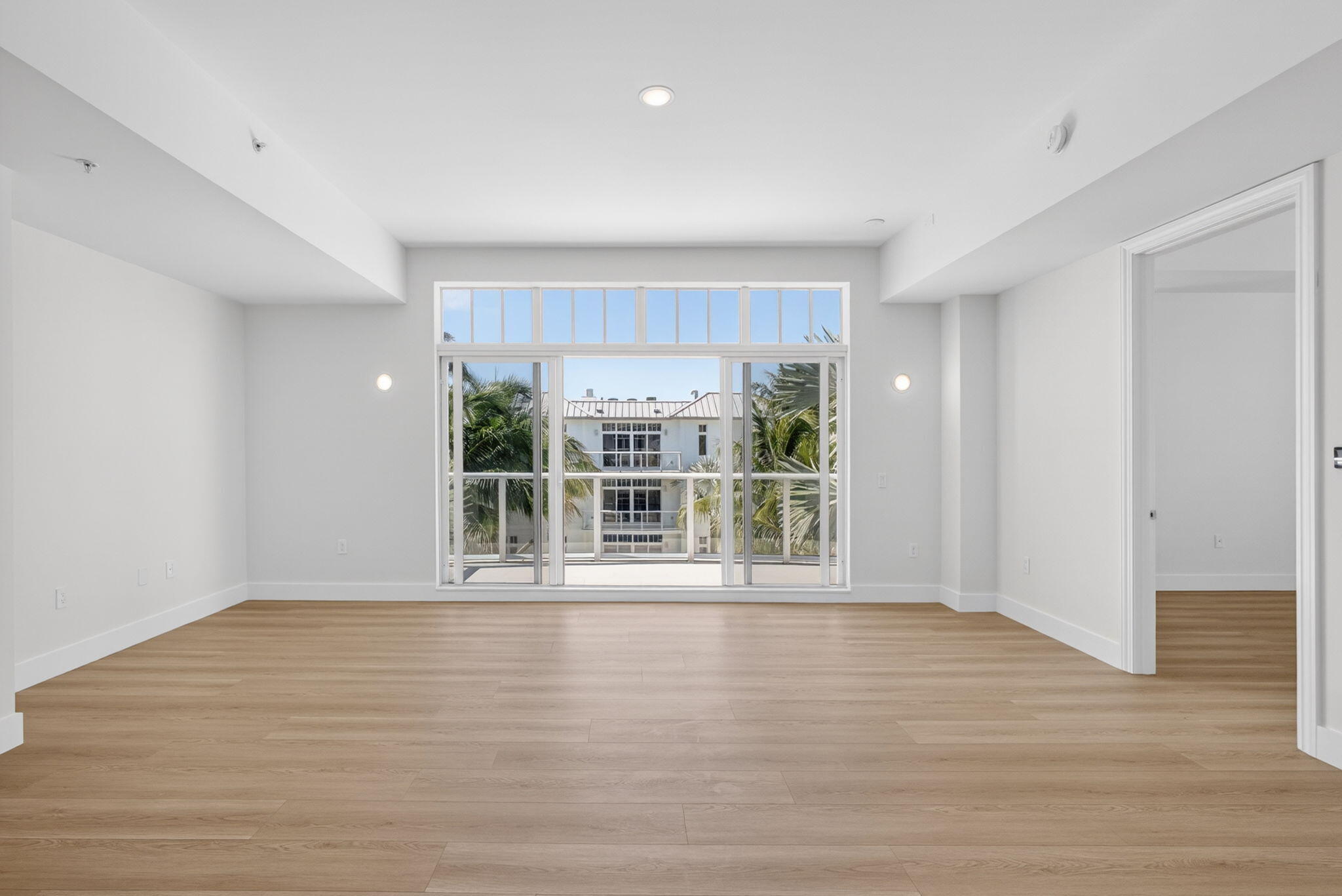 182 Lake Drive 5-301