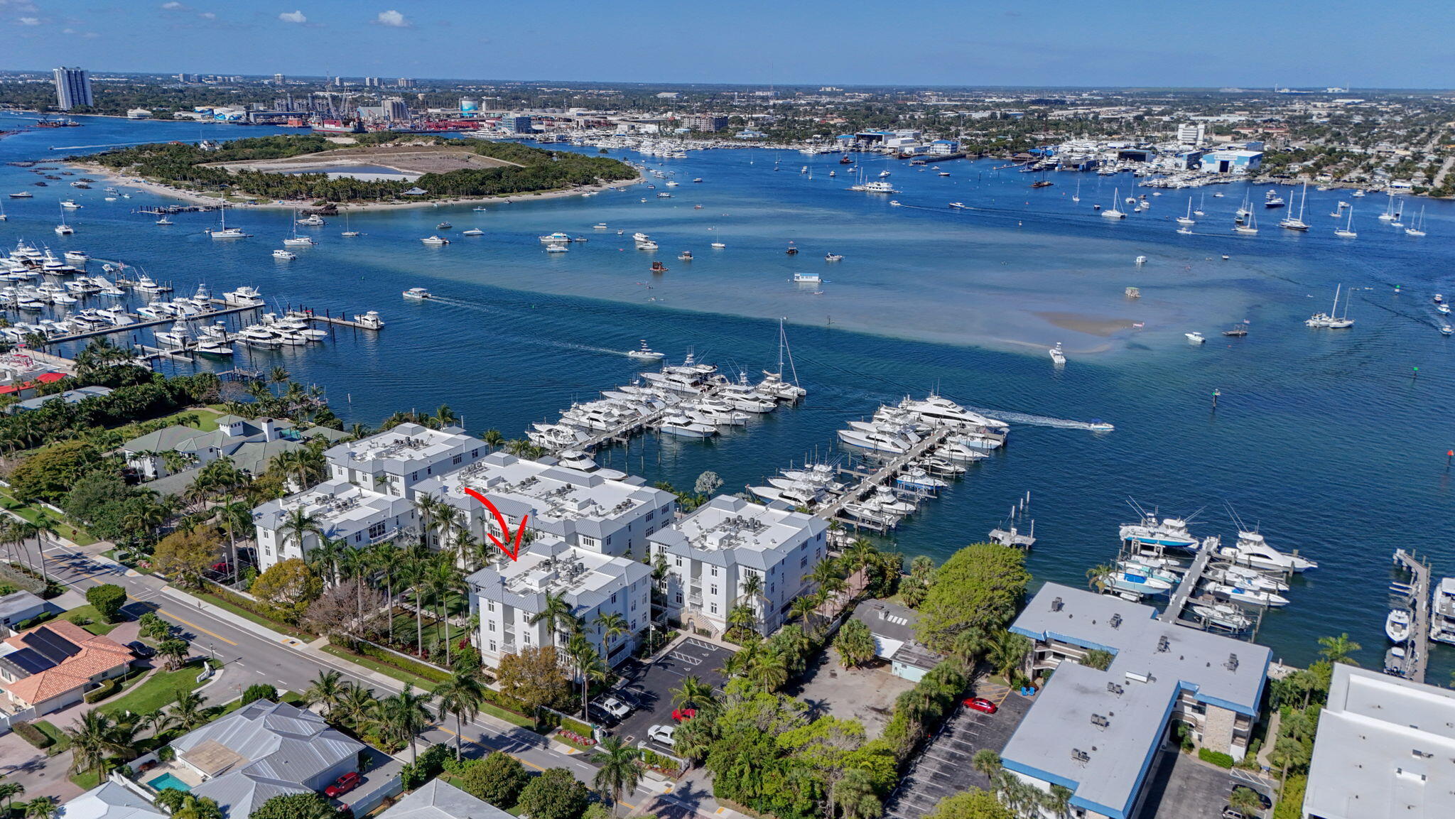 182 Lake Drive 5-301