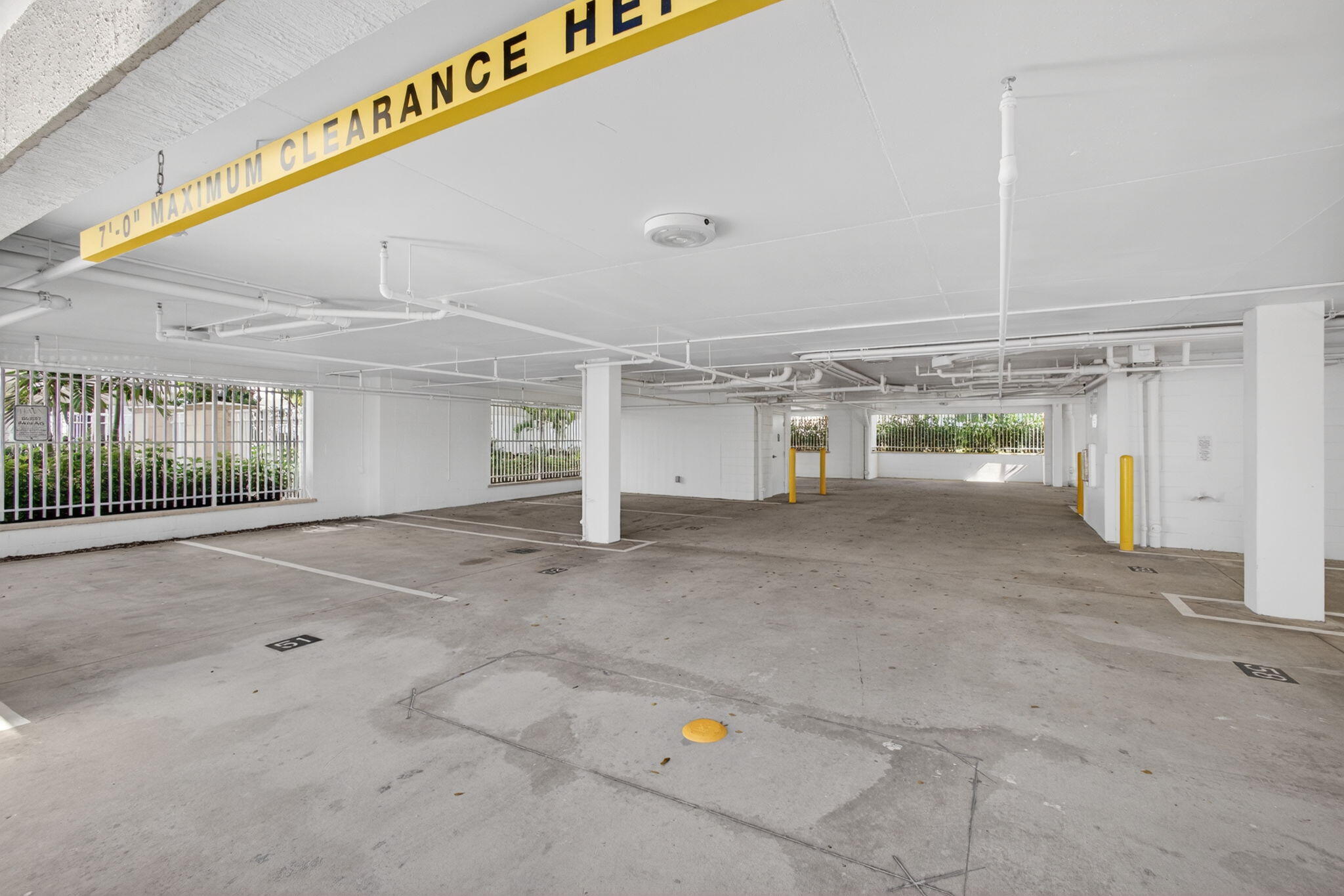 182 Lake Drive 5-301