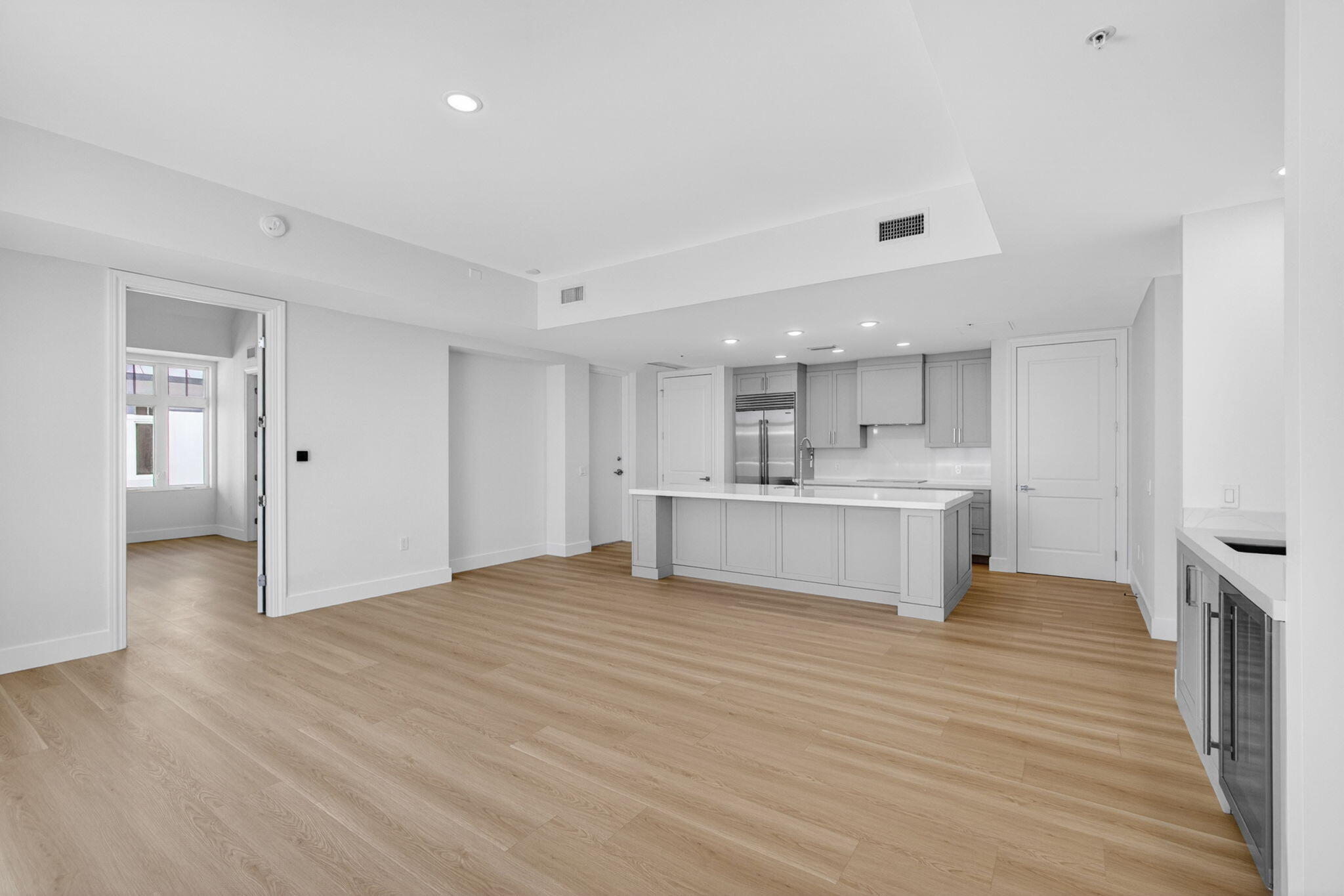 182 Lake Drive 5-301