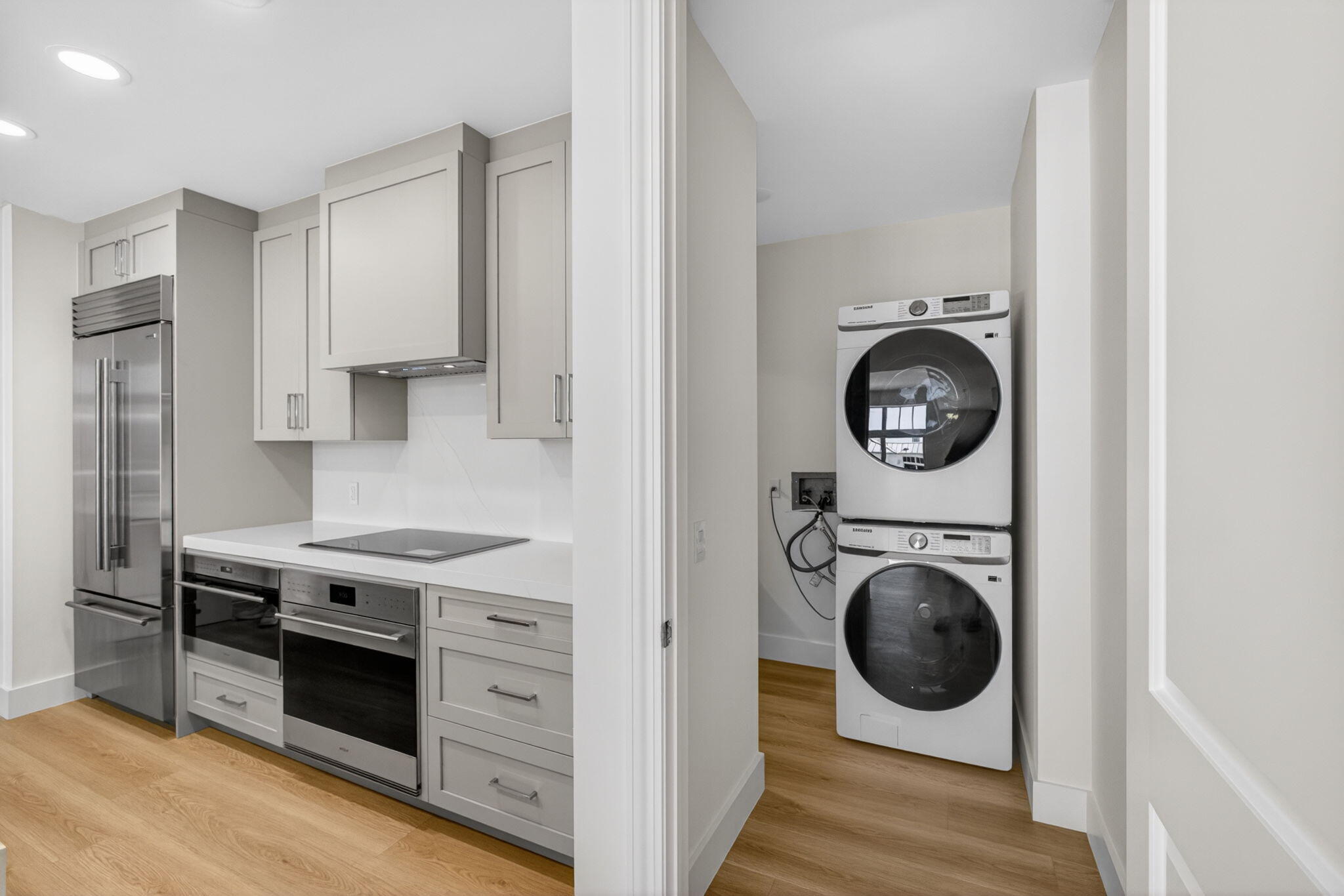 182 Lake Drive 5-301