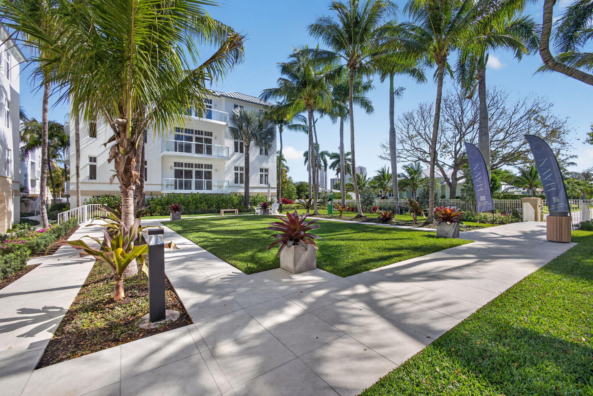 182 Lake Drive 5-301