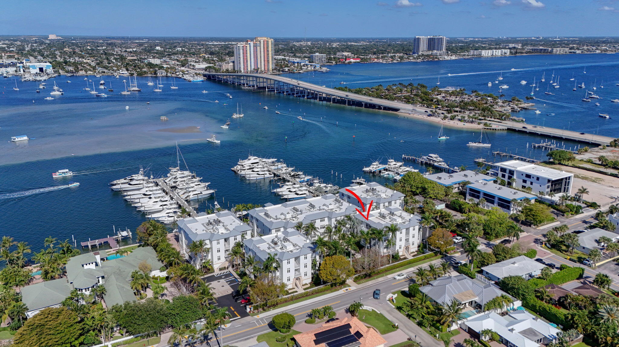 182 Lake Drive 5-301