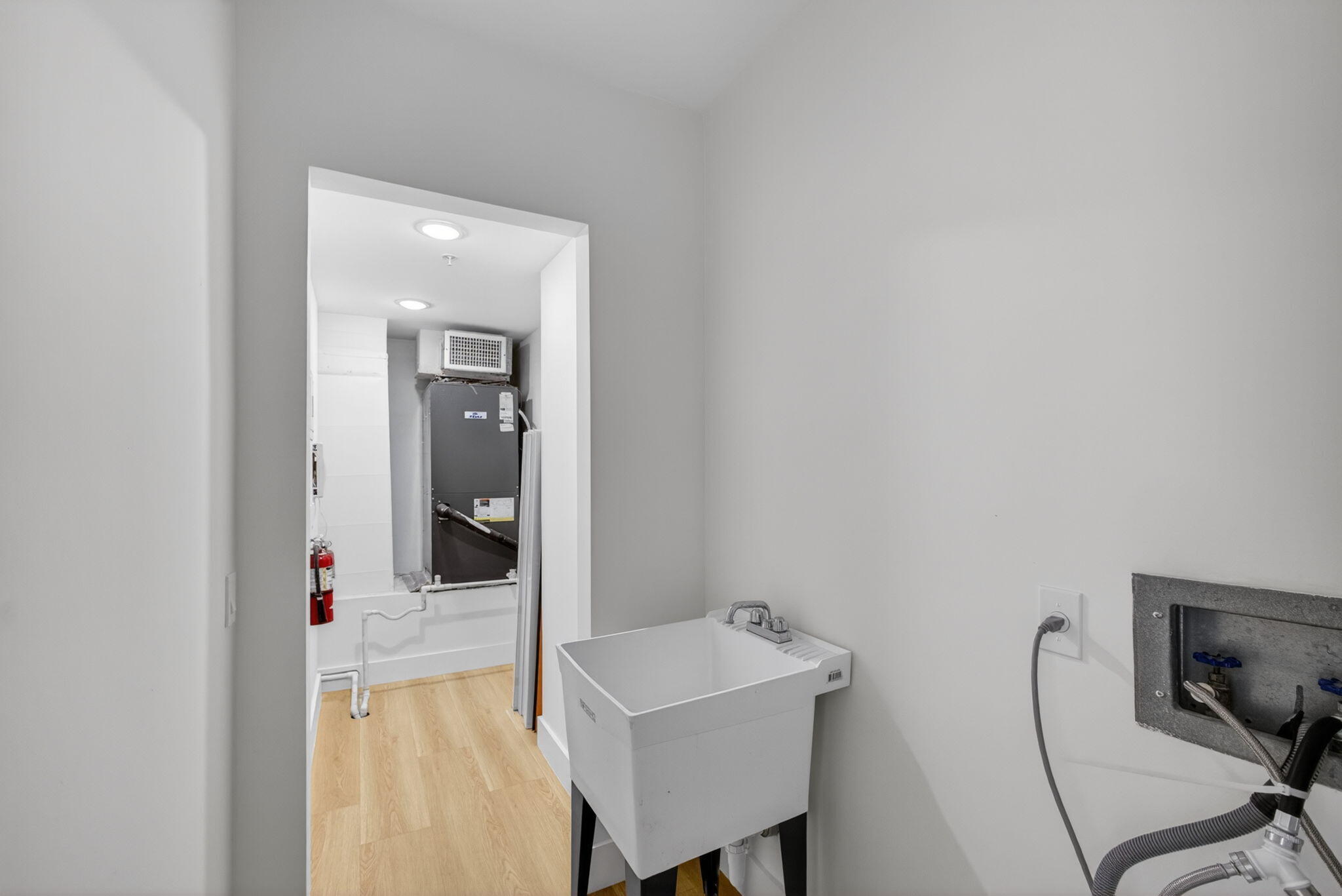 182 Lake Drive 5-301