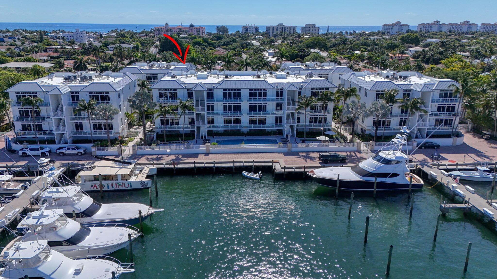 182 Lake Drive 5-301