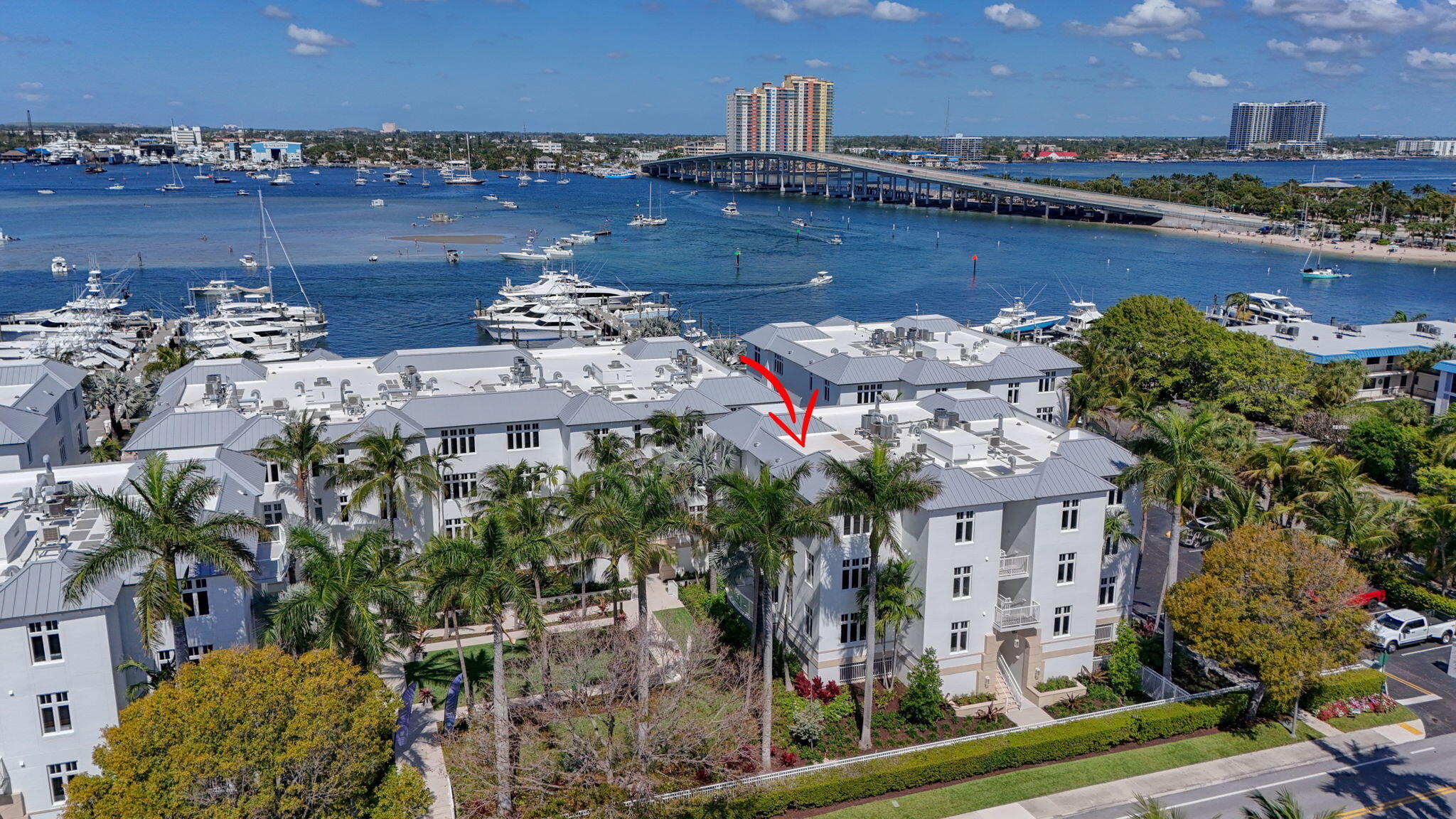 182 Lake Drive 5-301