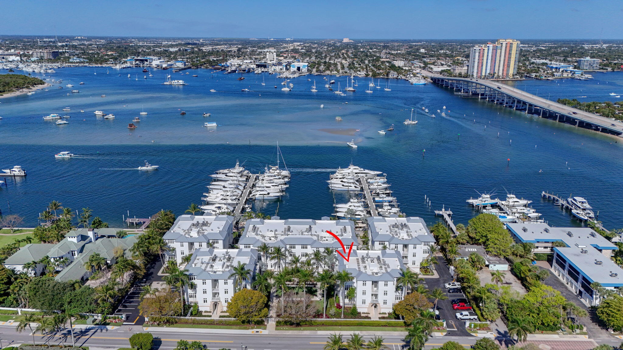 182 Lake Drive 5-301