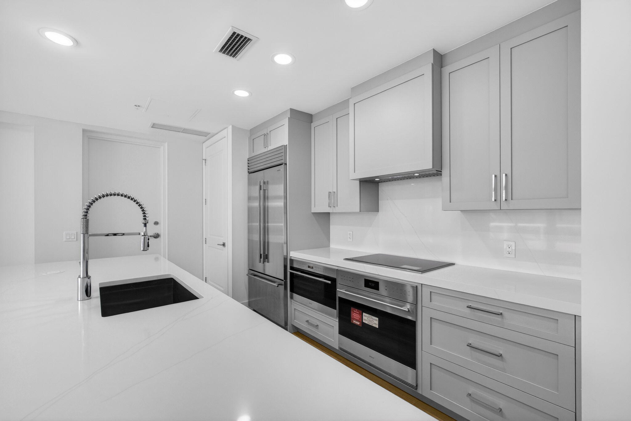 182 Lake Drive 5-301