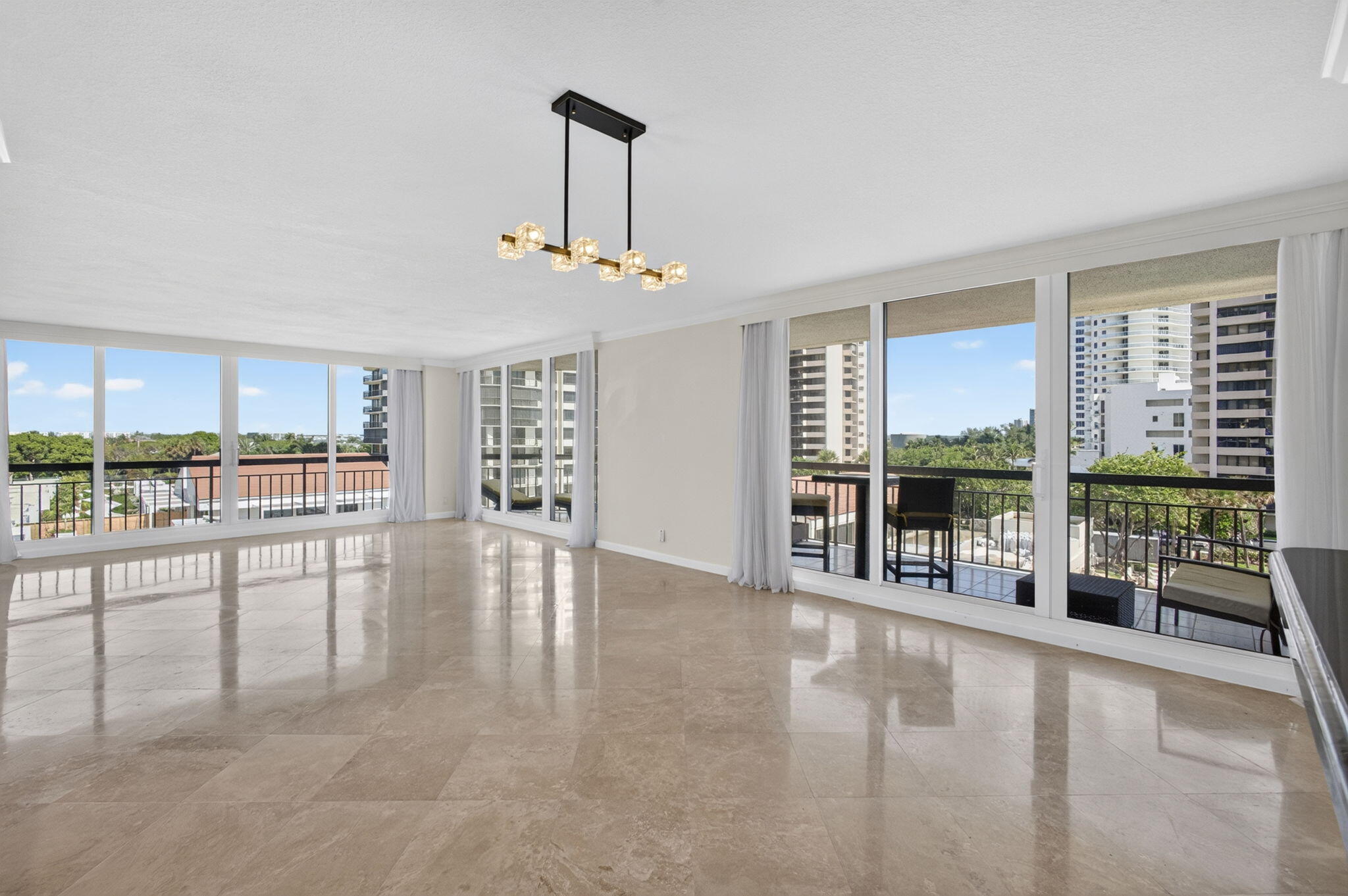 4000 N Ocean Drive 403