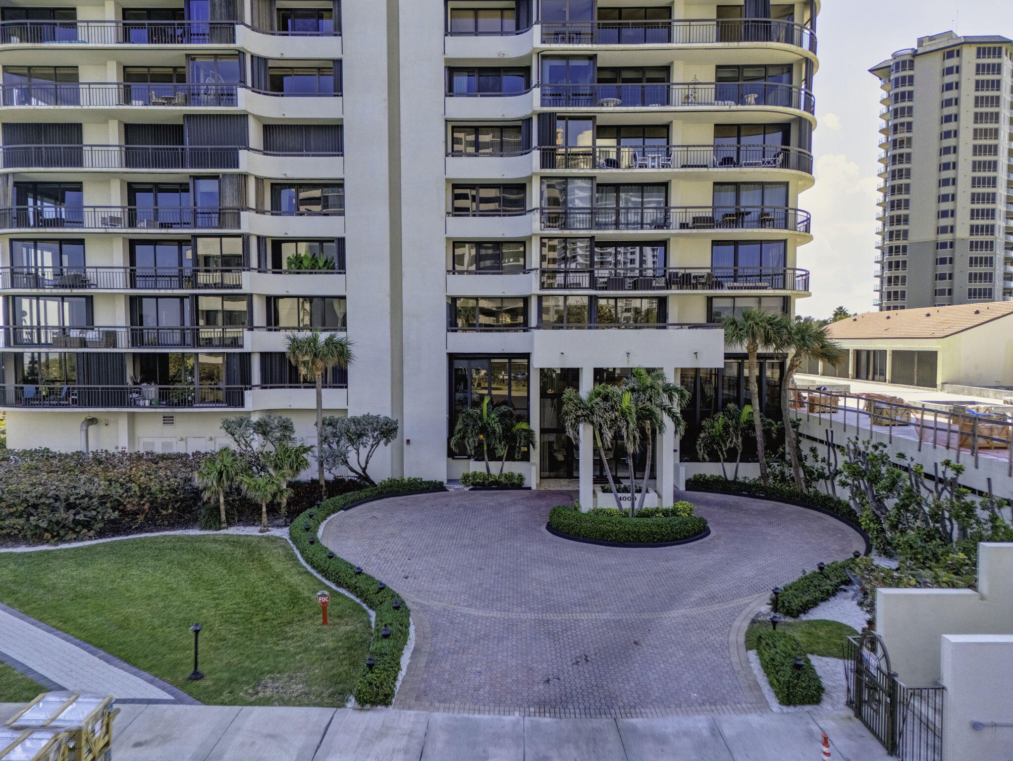 4000 N Ocean Drive 403