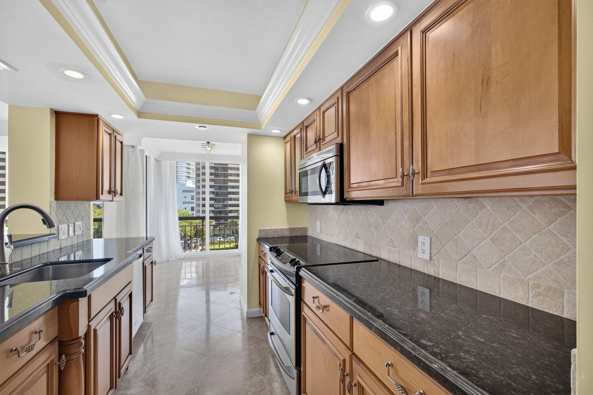 4000 N Ocean Drive 403