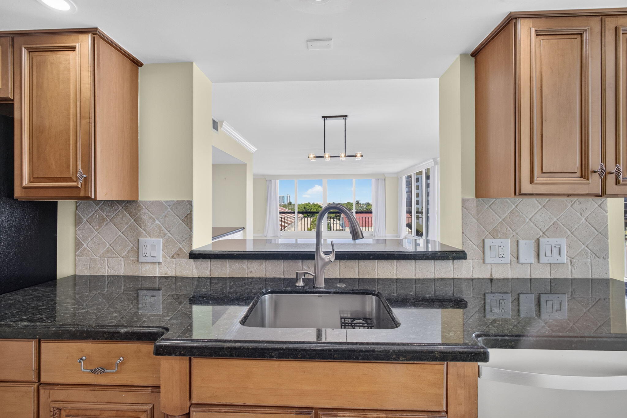 4000 N Ocean Drive 403