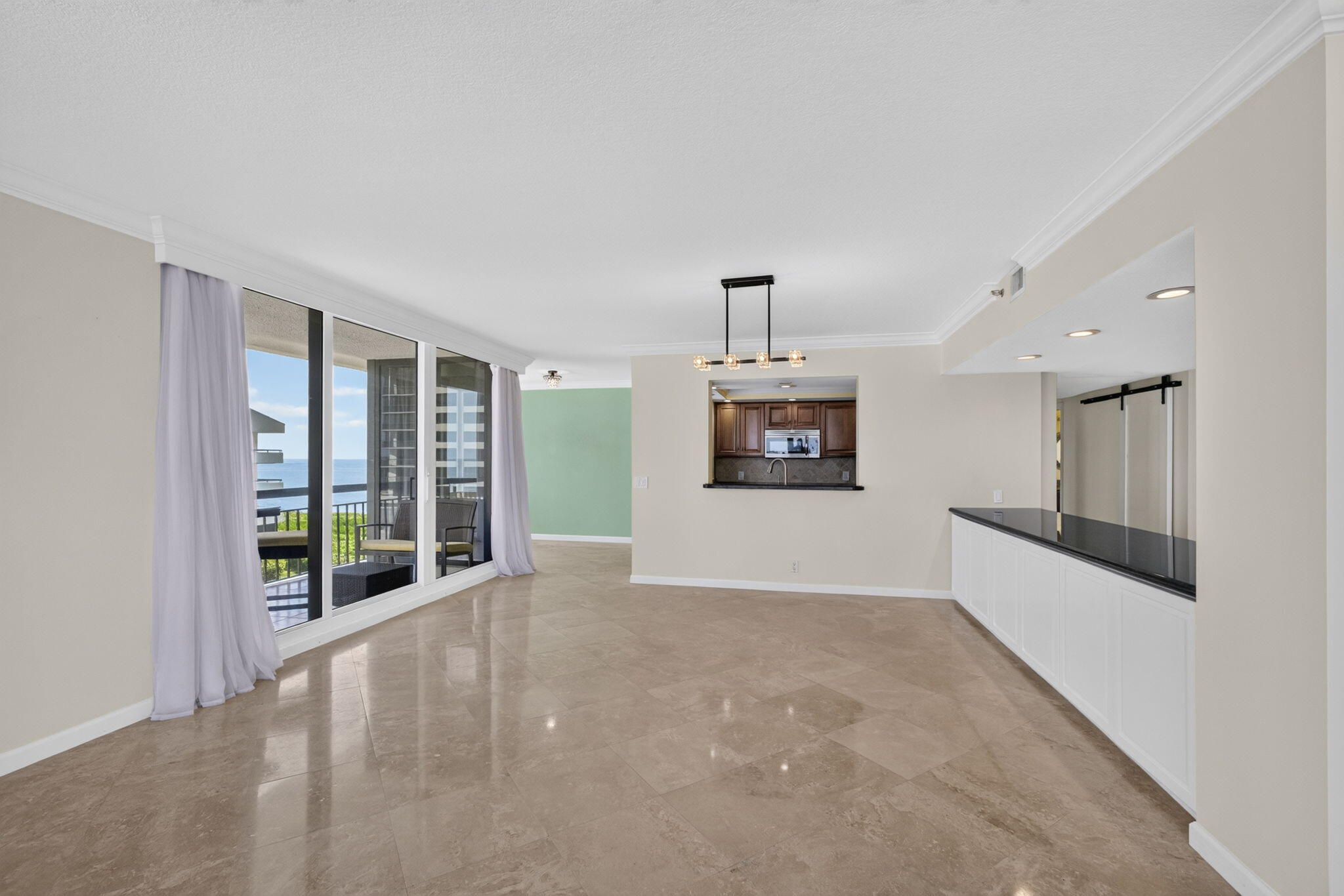 4000 N Ocean Drive 403