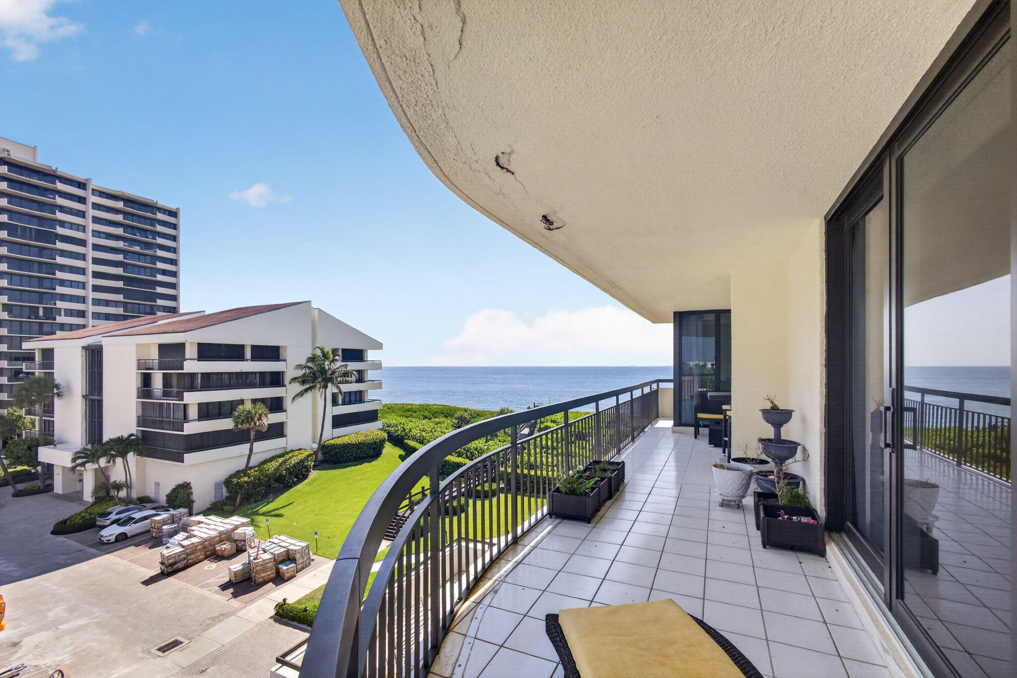 4000 N Ocean Drive 403