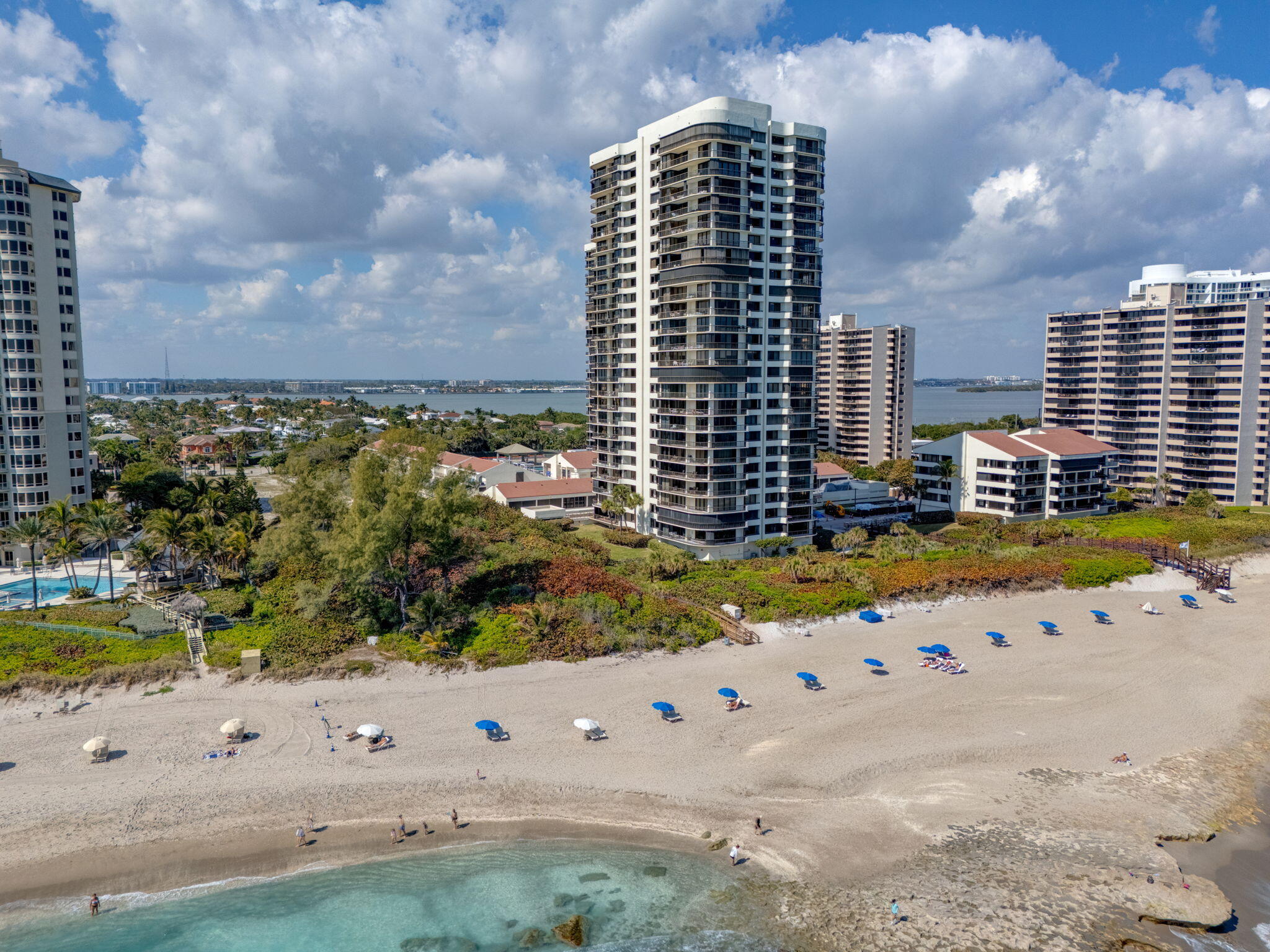 4000 N Ocean Drive 403