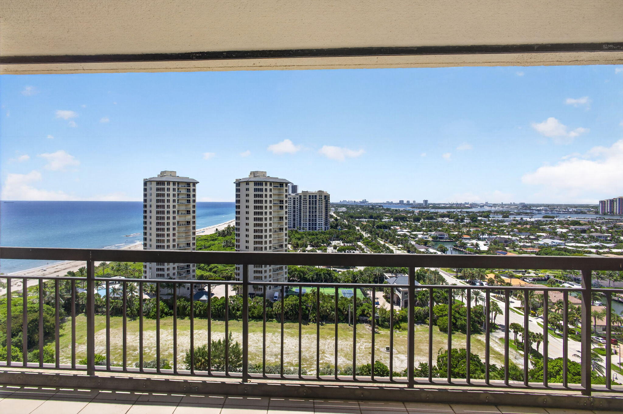 4100 N OCEAN Drive 1904