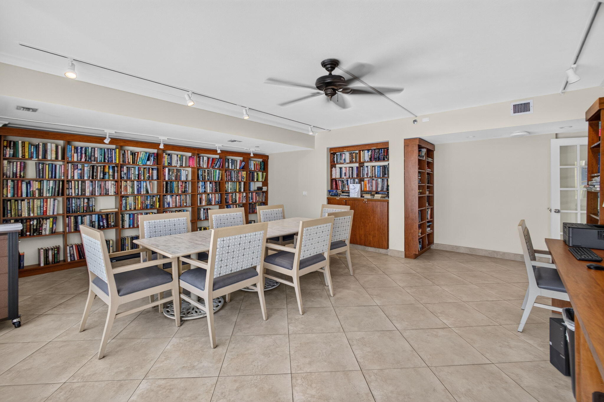 4100 N OCEAN Drive 1904