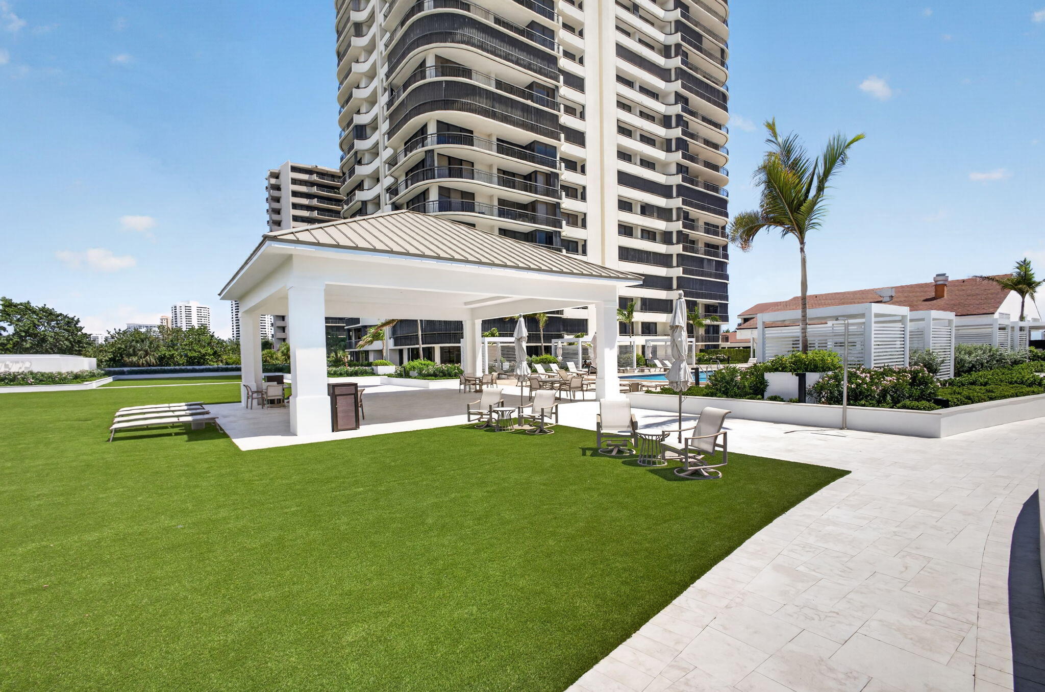 4100 N OCEAN Drive 1904