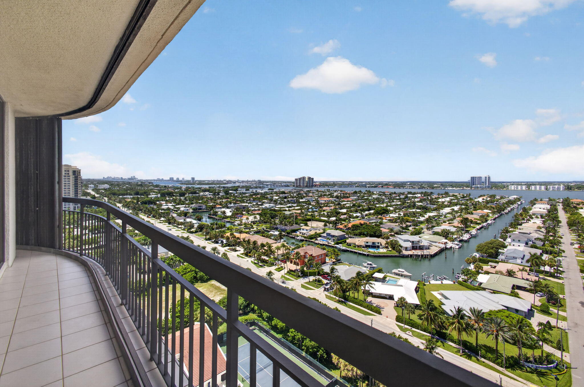 4100 N OCEAN Drive 1904