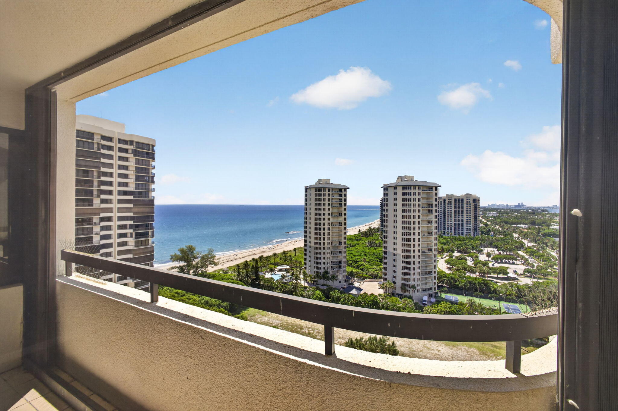 4100 N OCEAN Drive 1904
