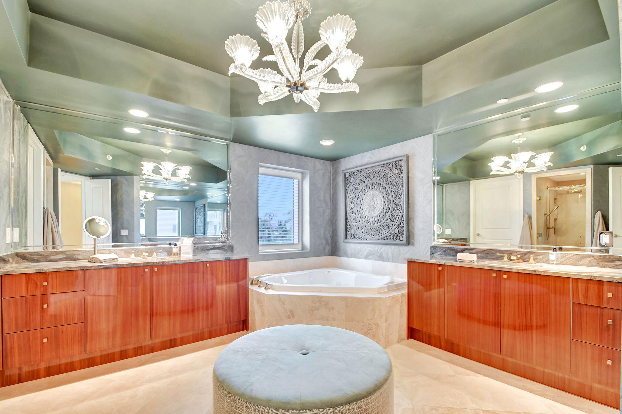2700 N Ocean Drive 304a
