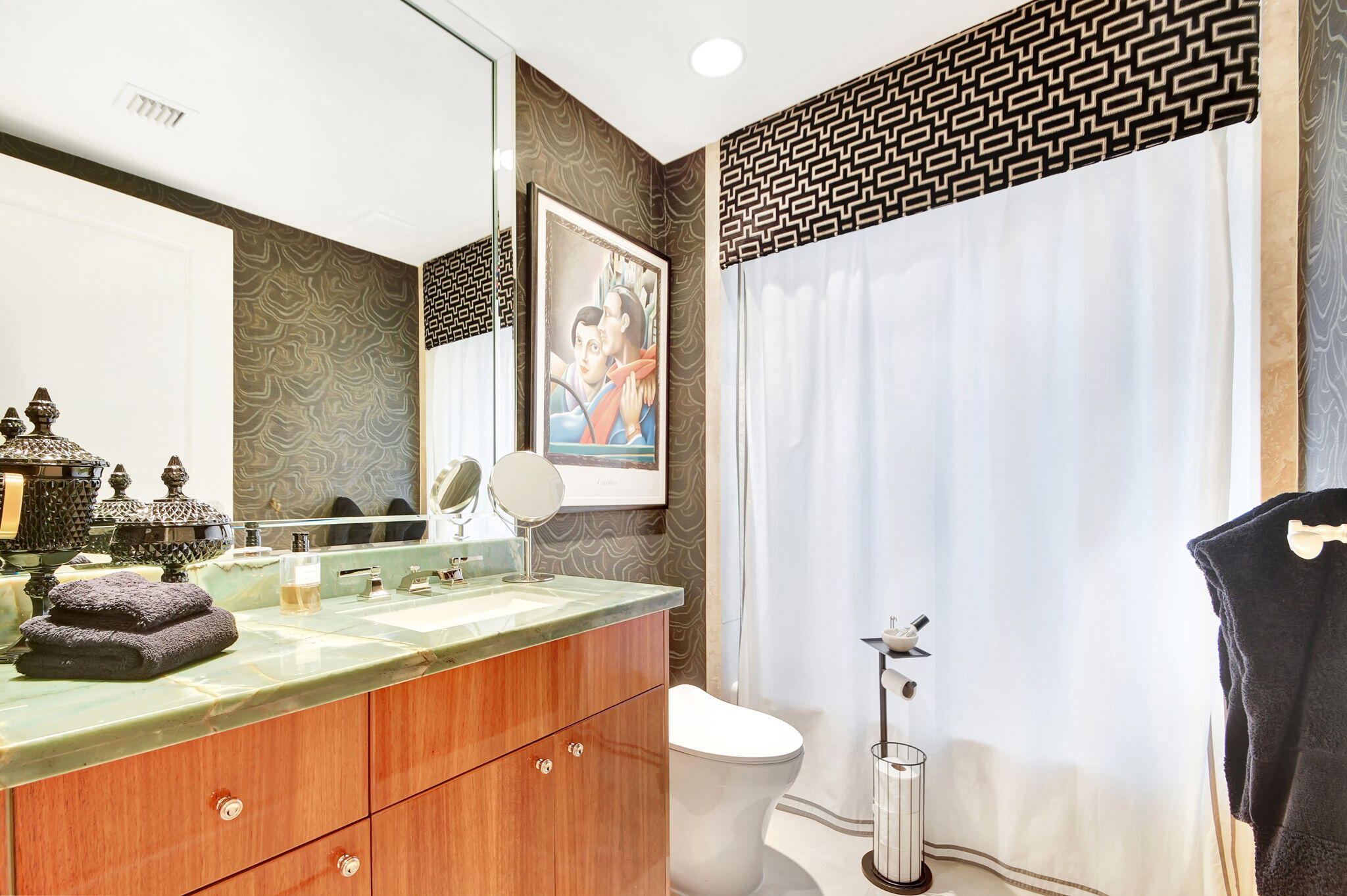2700 N Ocean Drive 304a